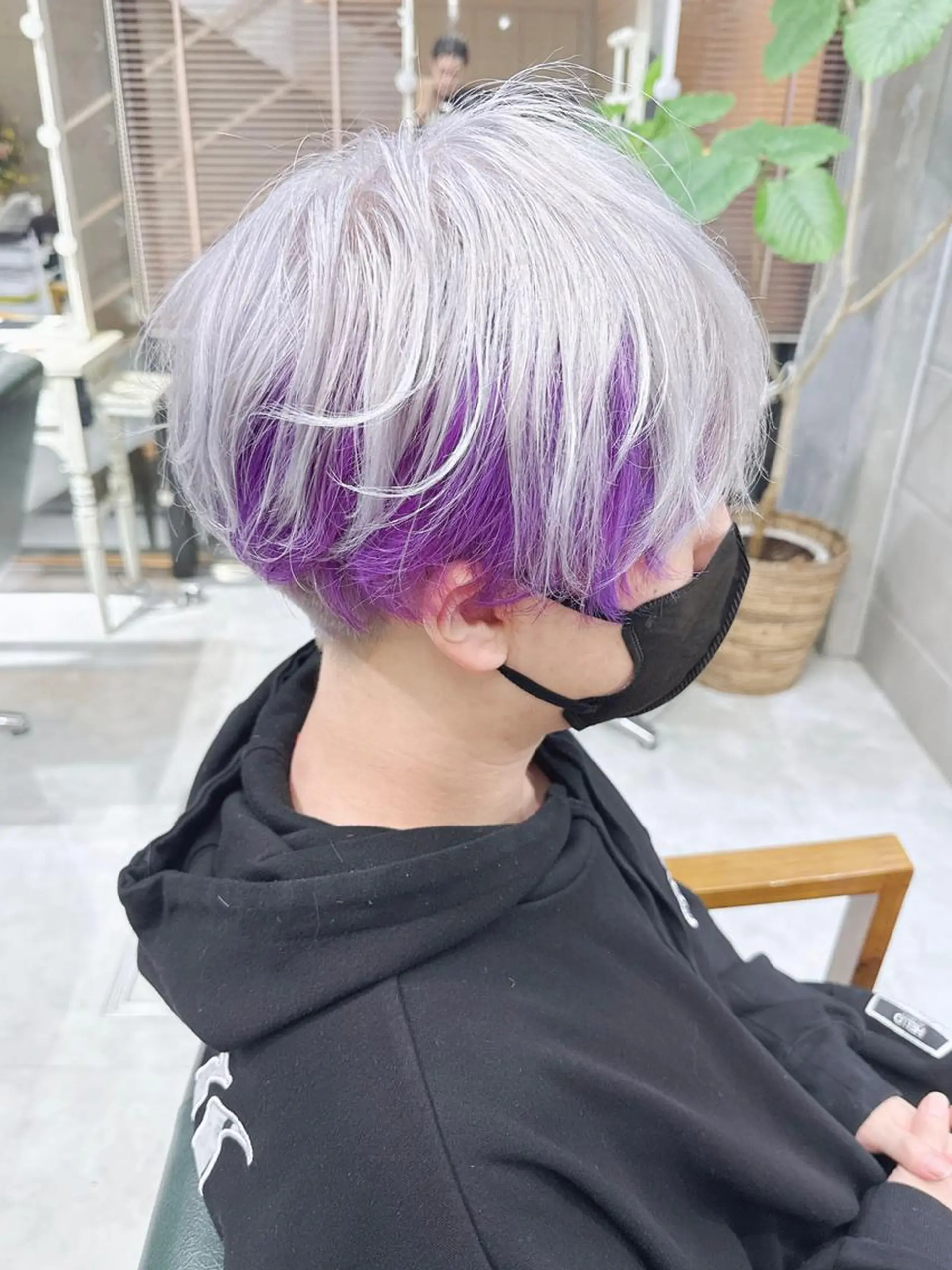 ロング カラー ヘアアレンジ インナーカラー パープルカラー シルバー ホワイトシルバー Days 透明感カラーのヘアスタイル