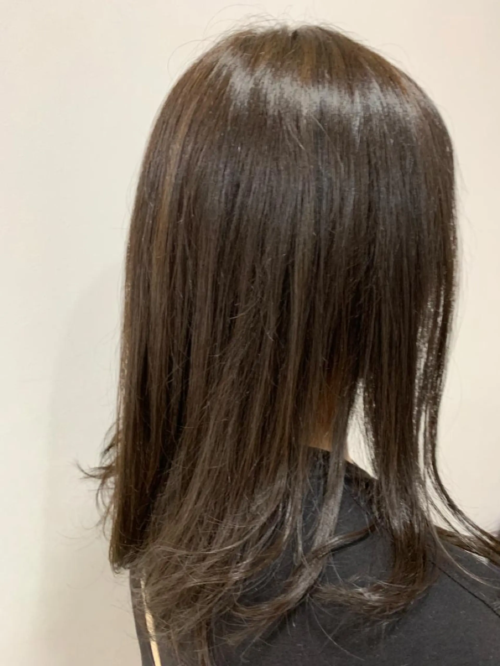 セミロング カラー 脱白髪染め美容師 竹内涼乃のヘアスタイル