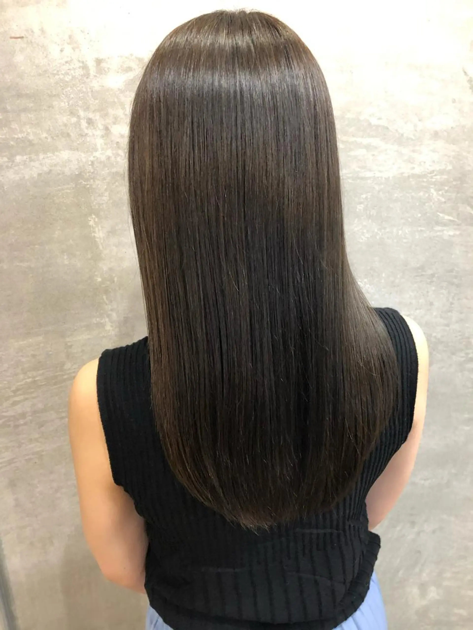 セミロング 山本翔一郎 韓国顔周りレイヤーのヘアスタイル