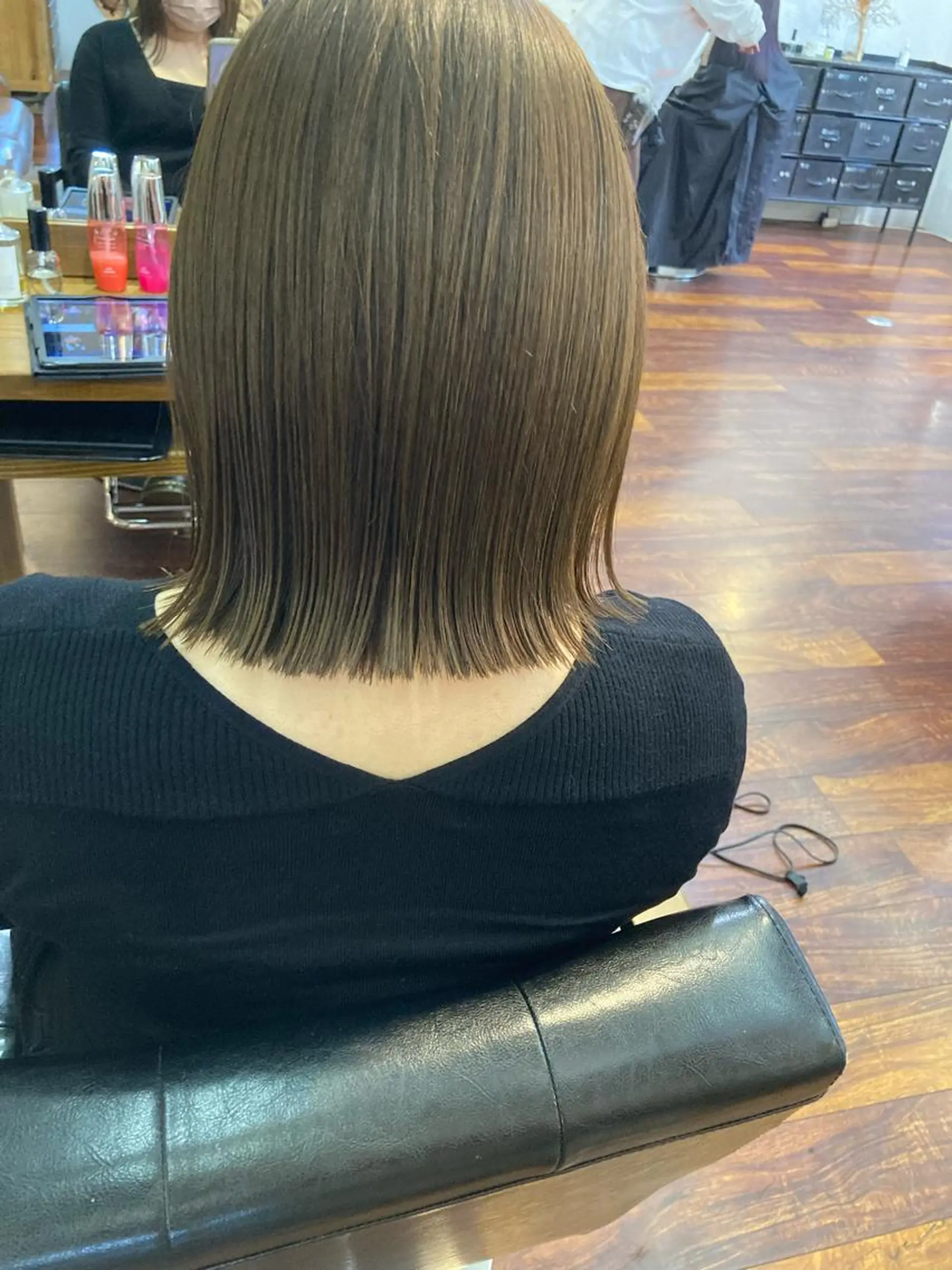 ミディアム カラー ベージュカラー ブリーチ ブリーチなしカラー オリーブベージュ 小木曽智美 /ボブ/ショートのヘアスタイル