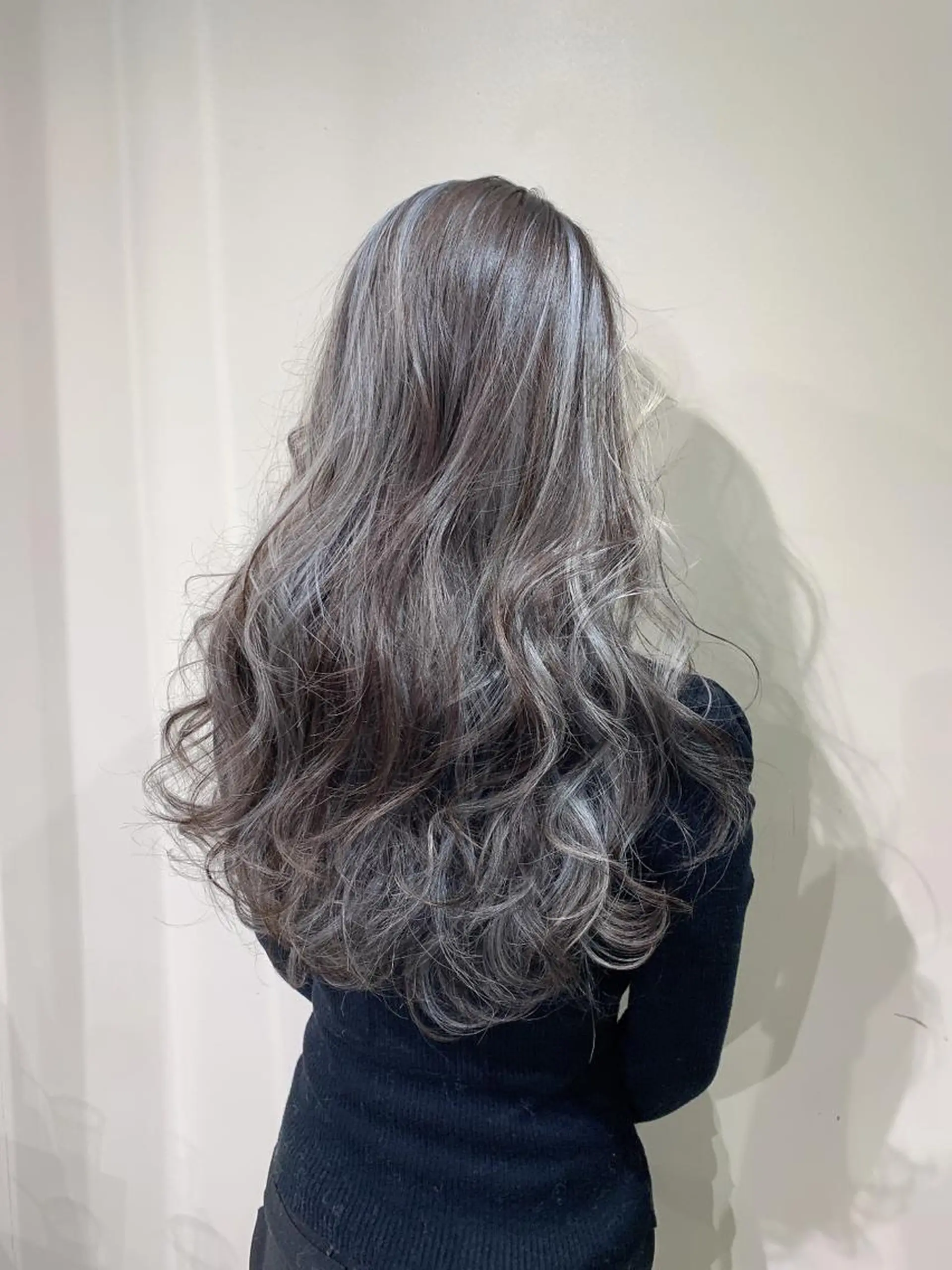 ロング カラー 渋谷🤍ハイトーン、 エクステ🤍アミルのヘアスタイル