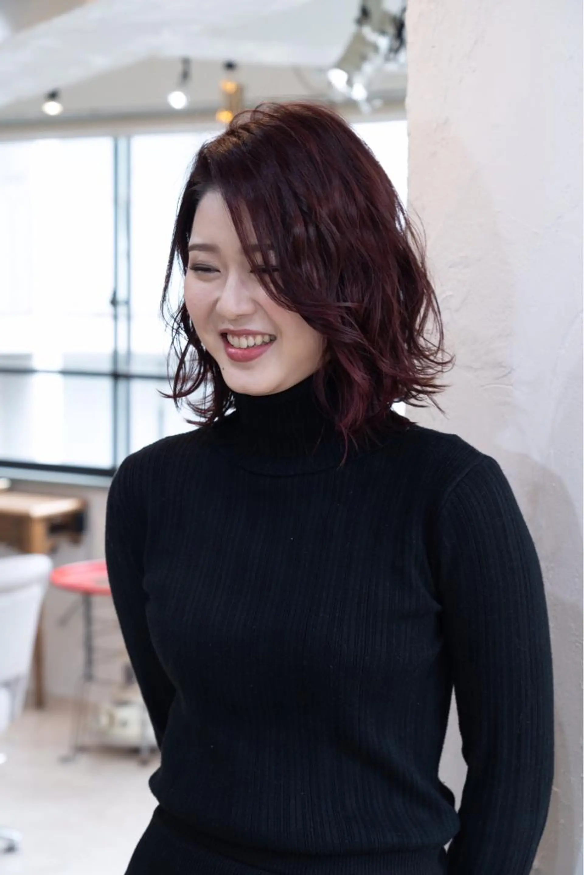 ミディアム カラー レッドカラー ボブ 外ハネヘア 🌱工藤たいかい Lost  Cityのヘアスタイル