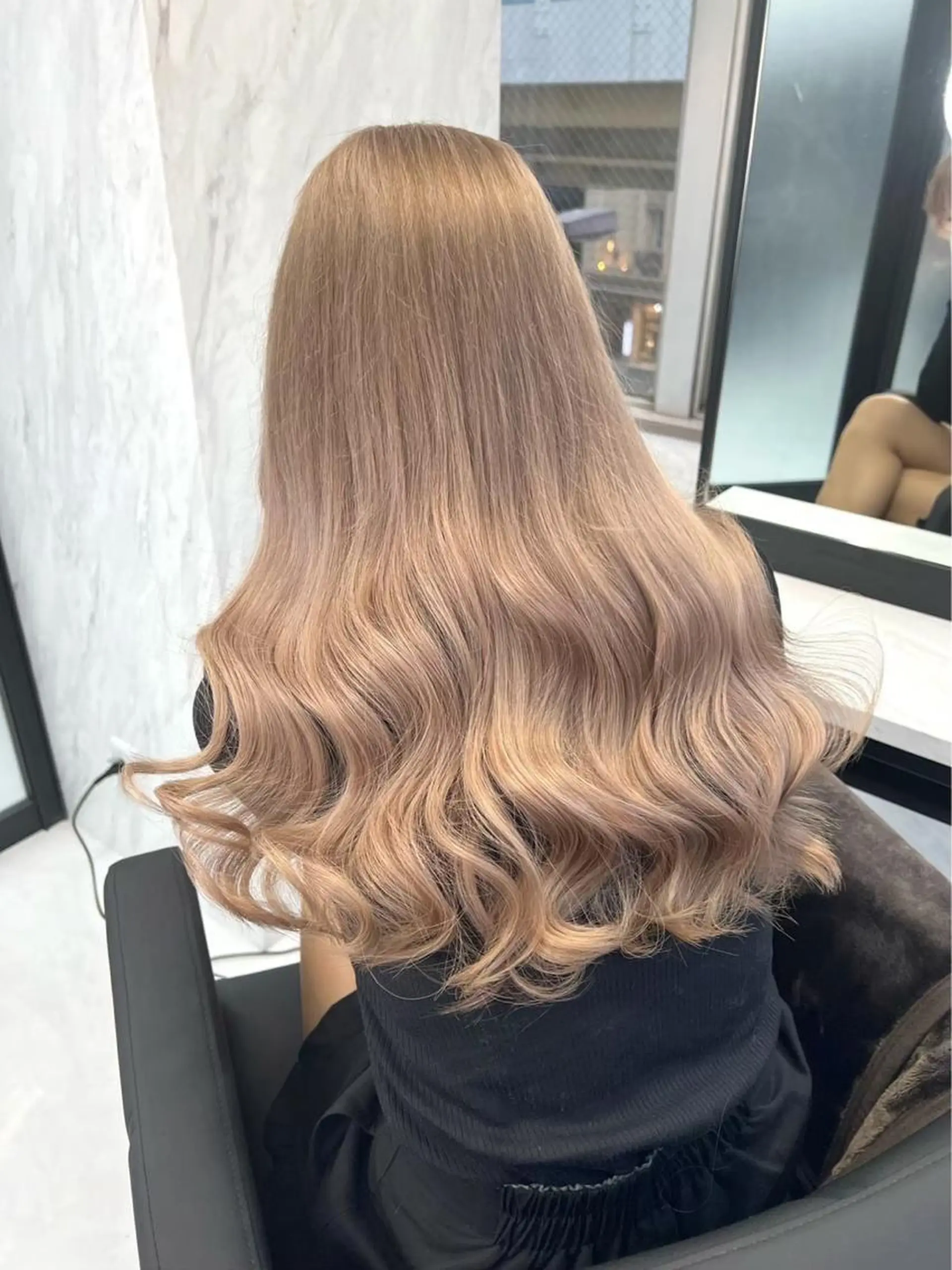ロング カラー ヘアアレンジ assistant REIのヘアスタイル