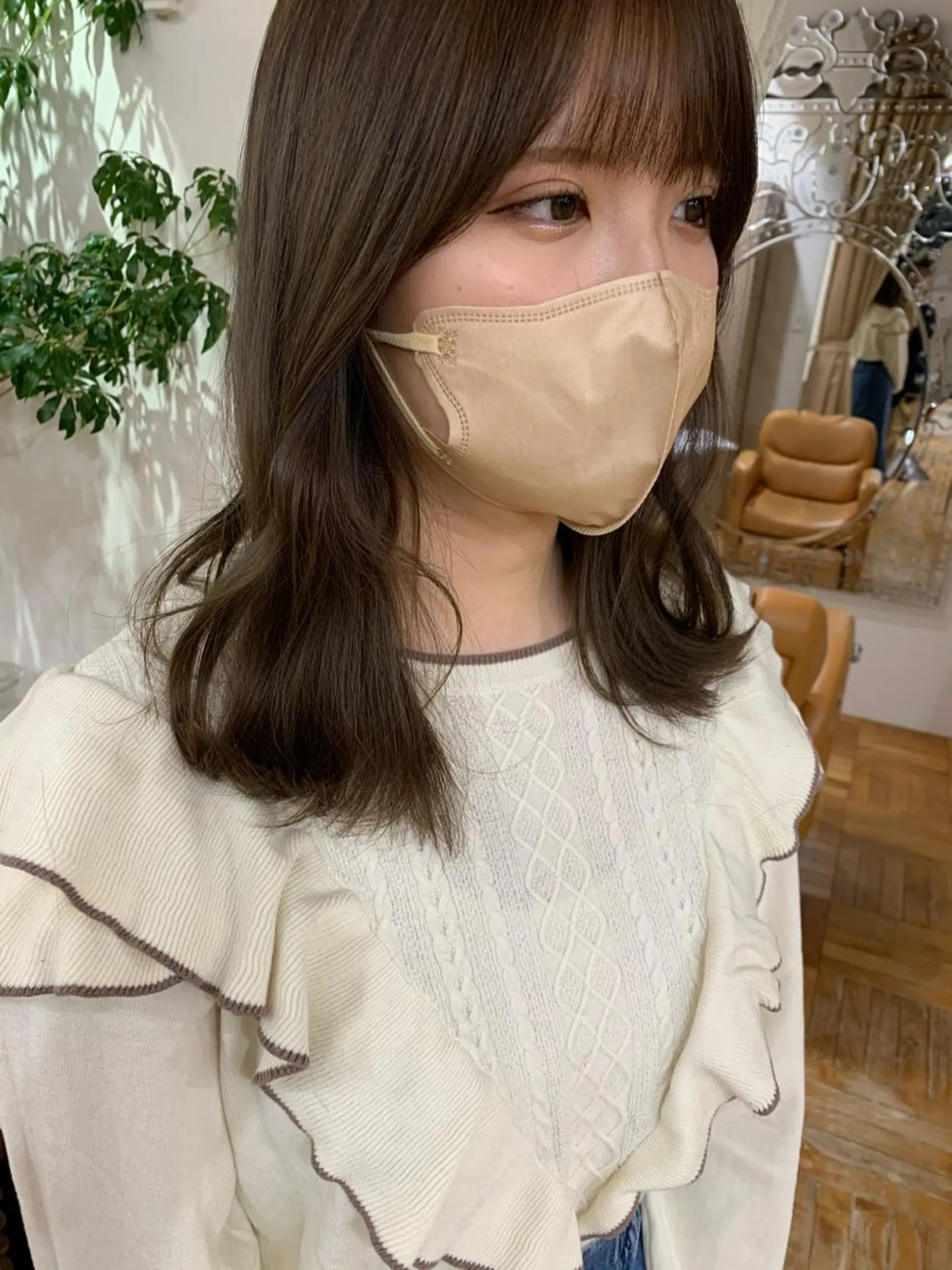 ミディアム カラー グレージュ くびれヘア 韓国風ヘア カット ヘアカラー トリートメント of hair所属・☀️朝５分で決まる ショート/廣瀬隆志のヘアスタイル