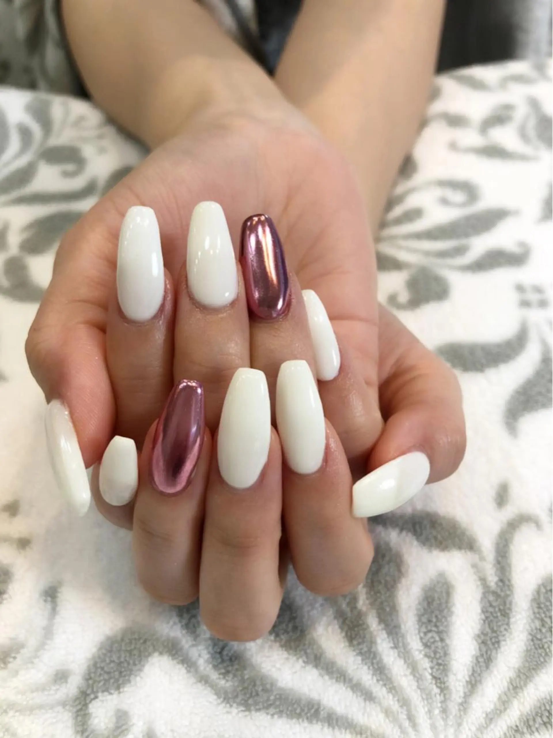 ネイル ミラーネイル Beauty Salon Four Seasons所属・Nailist yukiのネイルデザイン