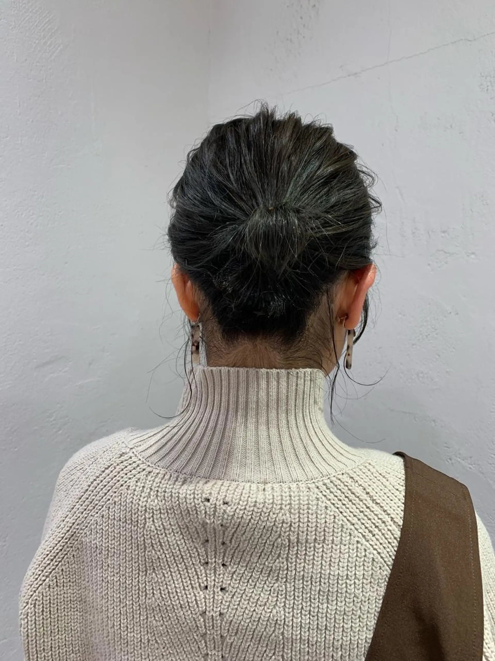 ミディアム カラー アッシュ 透明感カラー 🫧透明感カラー/ ボブ/小笠原汐海🪽のヘアスタイル