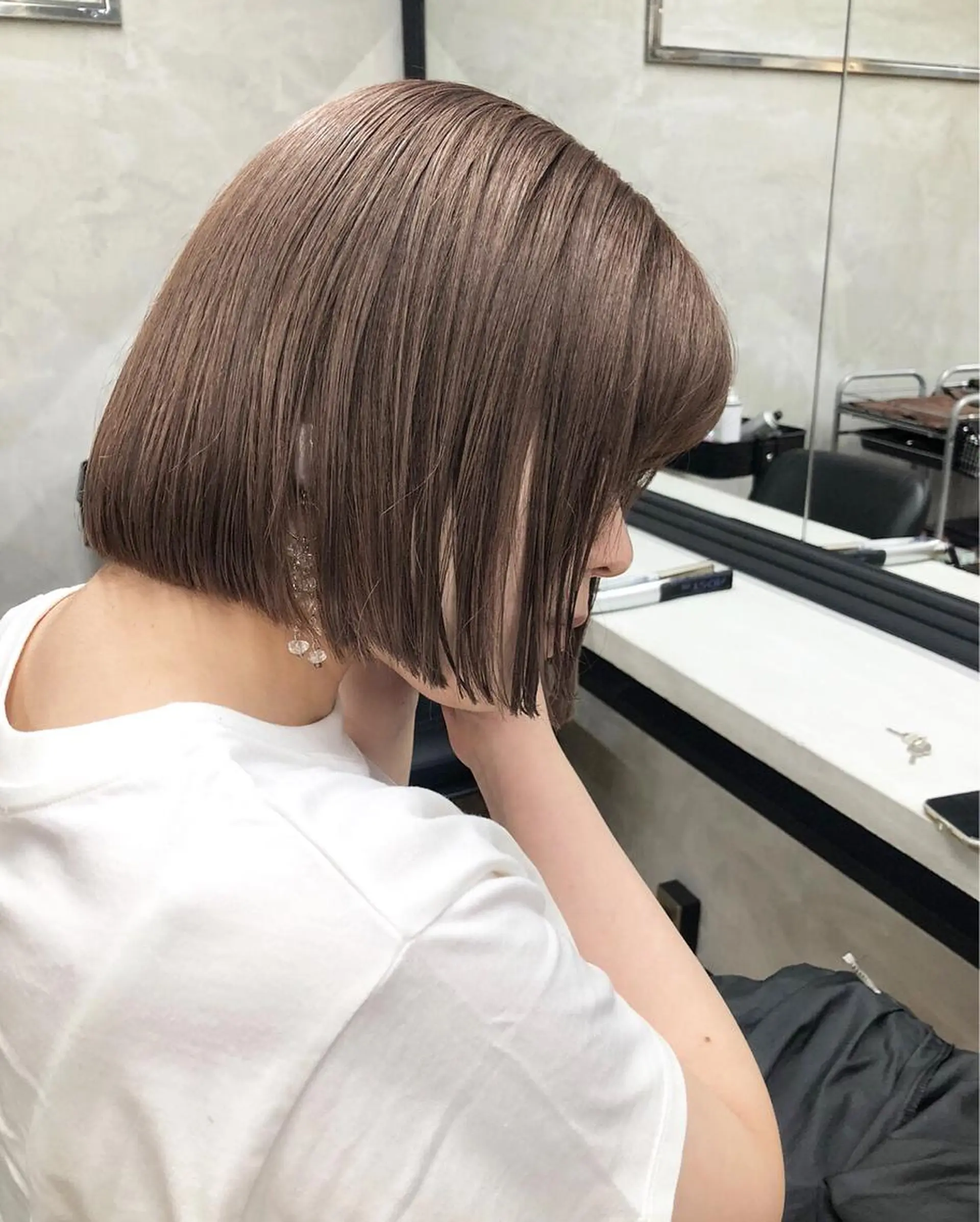 ショート カラー 遠藤 眞実のヘアスタイル