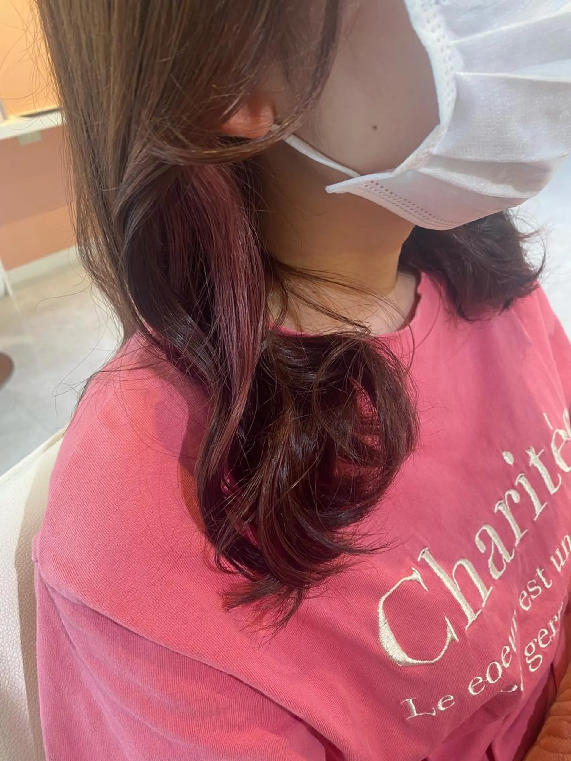 ミディアム ヘアカラー 梛木 唯のヘアスタイル