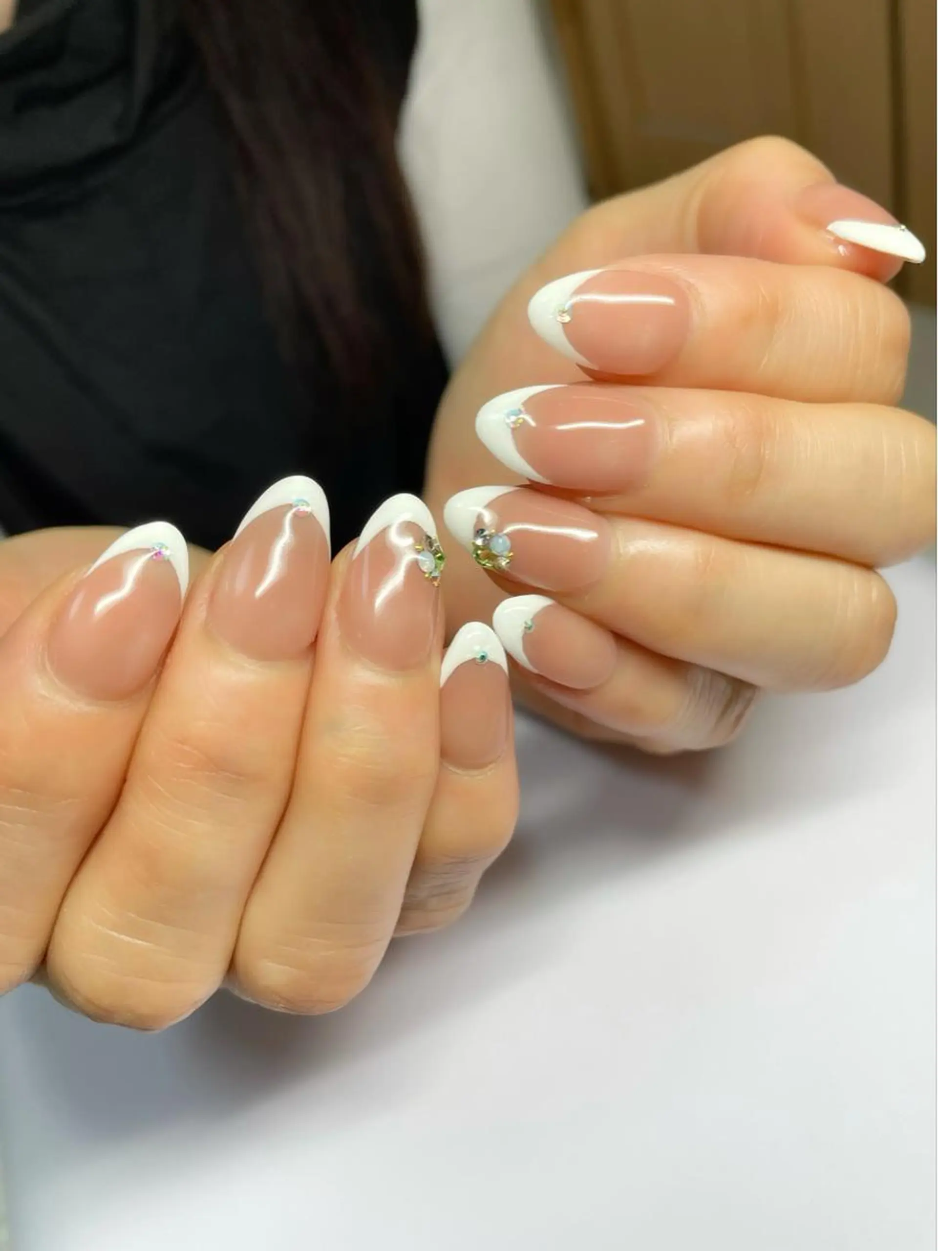 ネイル ストーンネイル 吉冨 光恵のネイルデザイン