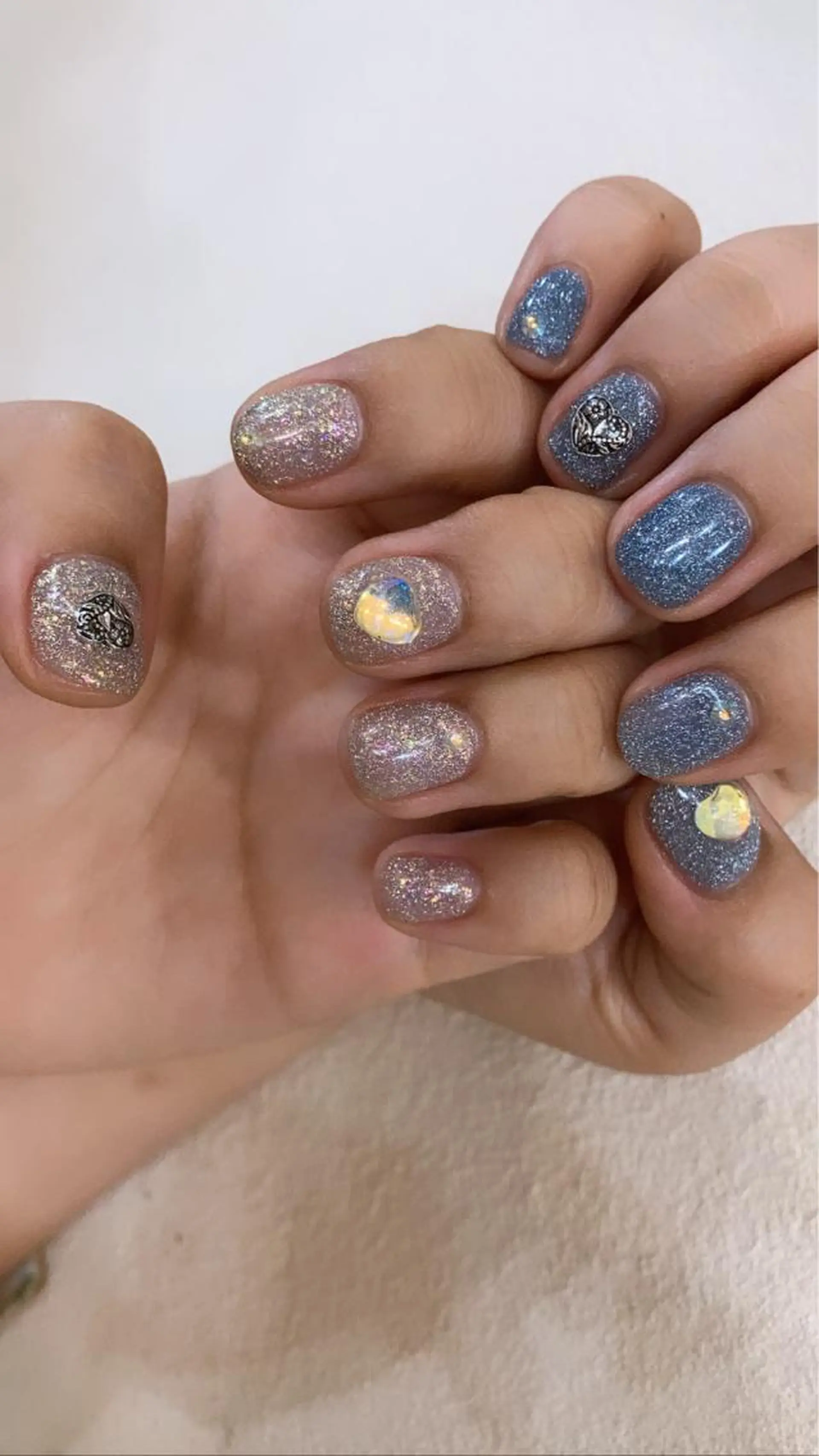 ネイル nailsalon hue所属・小山 羽奈のネイルデザイン