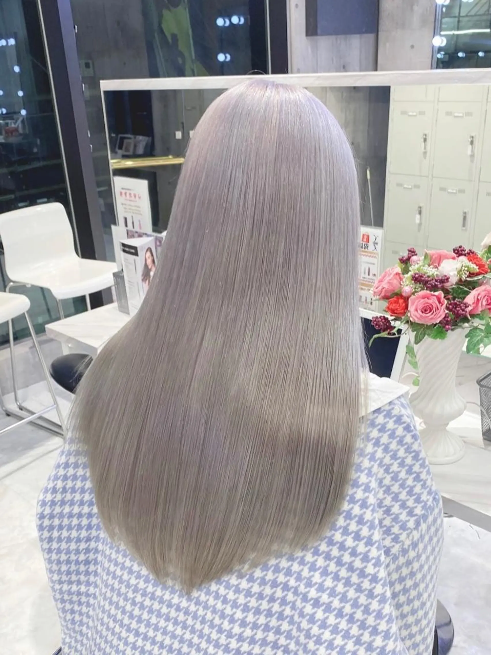 セミロング カラー パーマ ヘアアレンジ メンズ キッズ ネイル マツエク・マツパ アイブロウ 眉カラー ハイトーンNo.1 👩🏼NaGiSaのヘアスタイル
