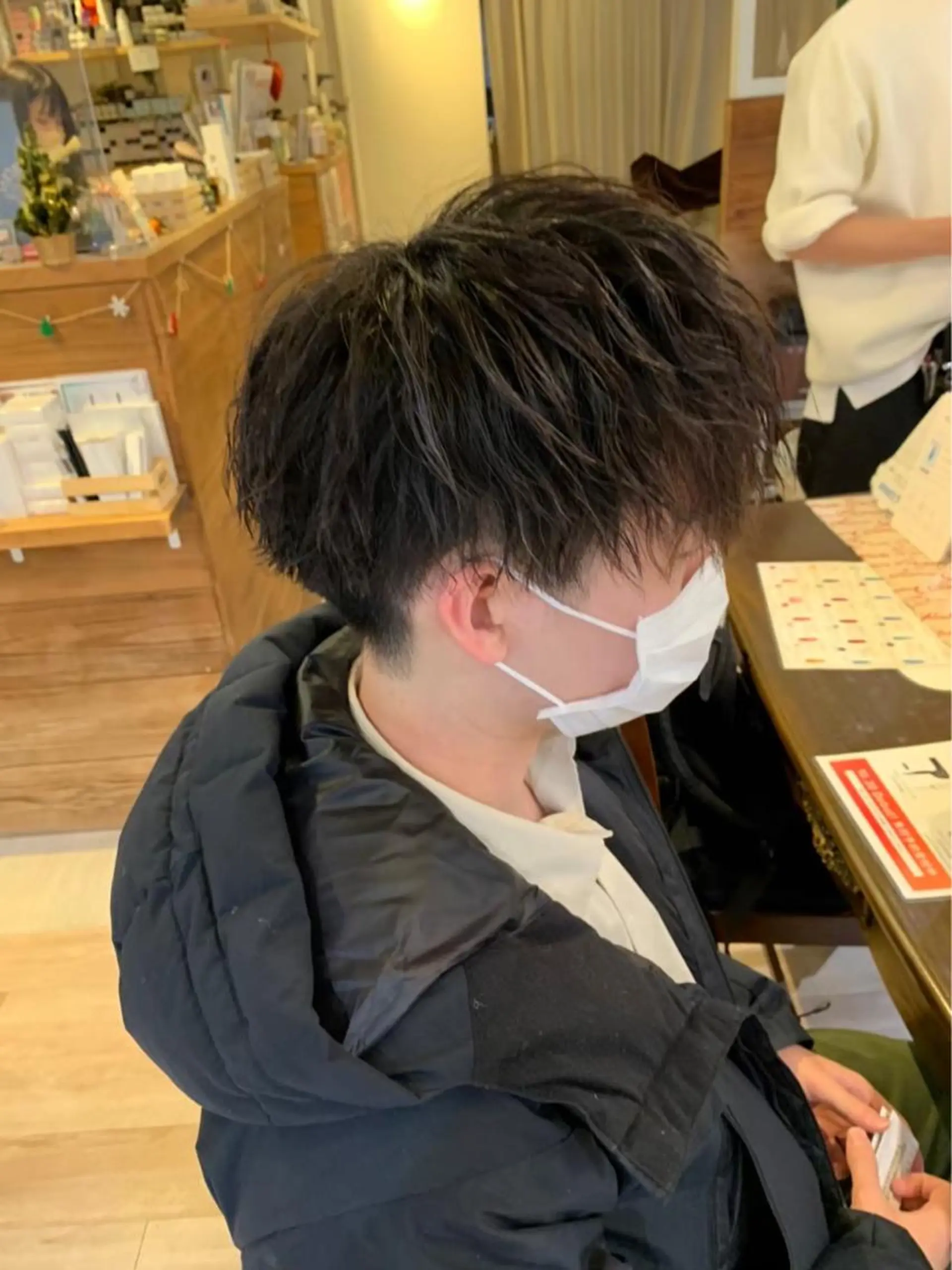 カラー メンズ メンズブリーチ メンズインナーカラー メンズ韓国風 マッシュ メンズパーマ 無料カットモデル/ 髪質改善/角田 龍汰のヘアスタイル