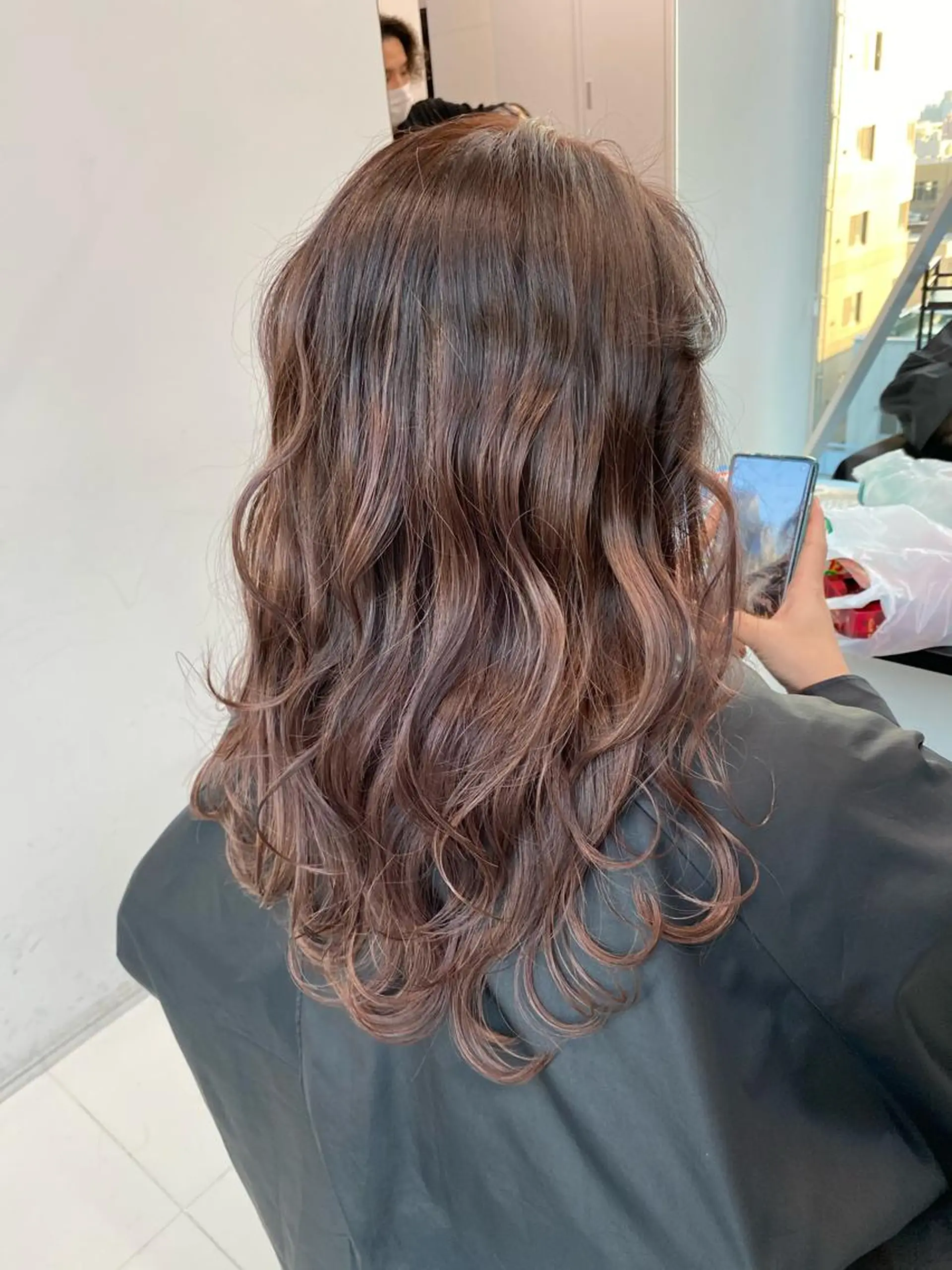 セミロング カラー momo所属・メンズヘアメイク 🩵Mayuki🩵のヘアスタイル