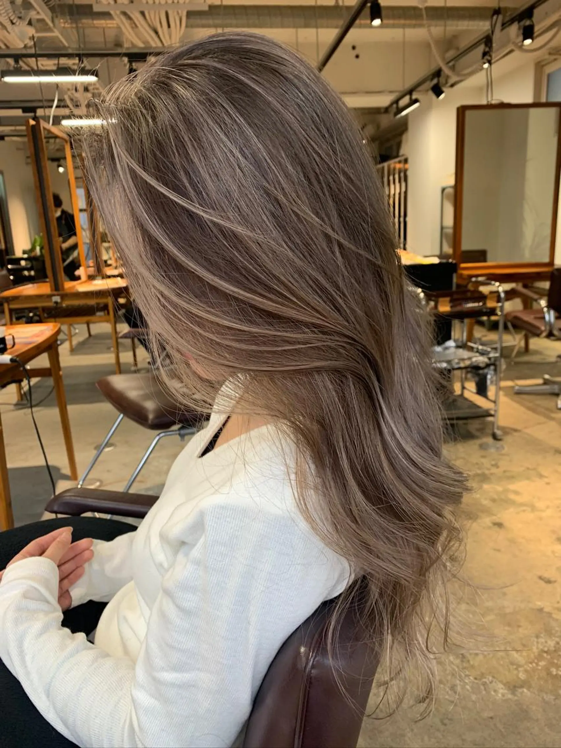 ロング カラー 桜木町駅徒歩5分 ハイライト横浜No1のヘアスタイル