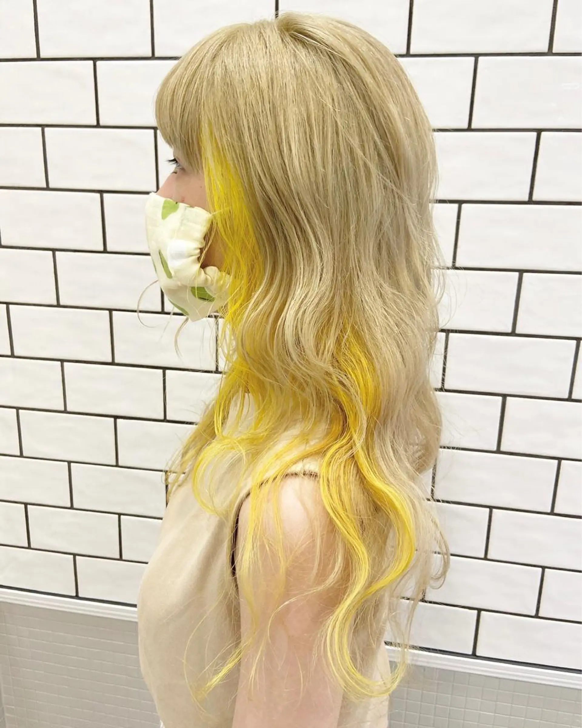 ロング カラー ヘアアレンジ MIFA レイヤー／パーマのヘアスタイル