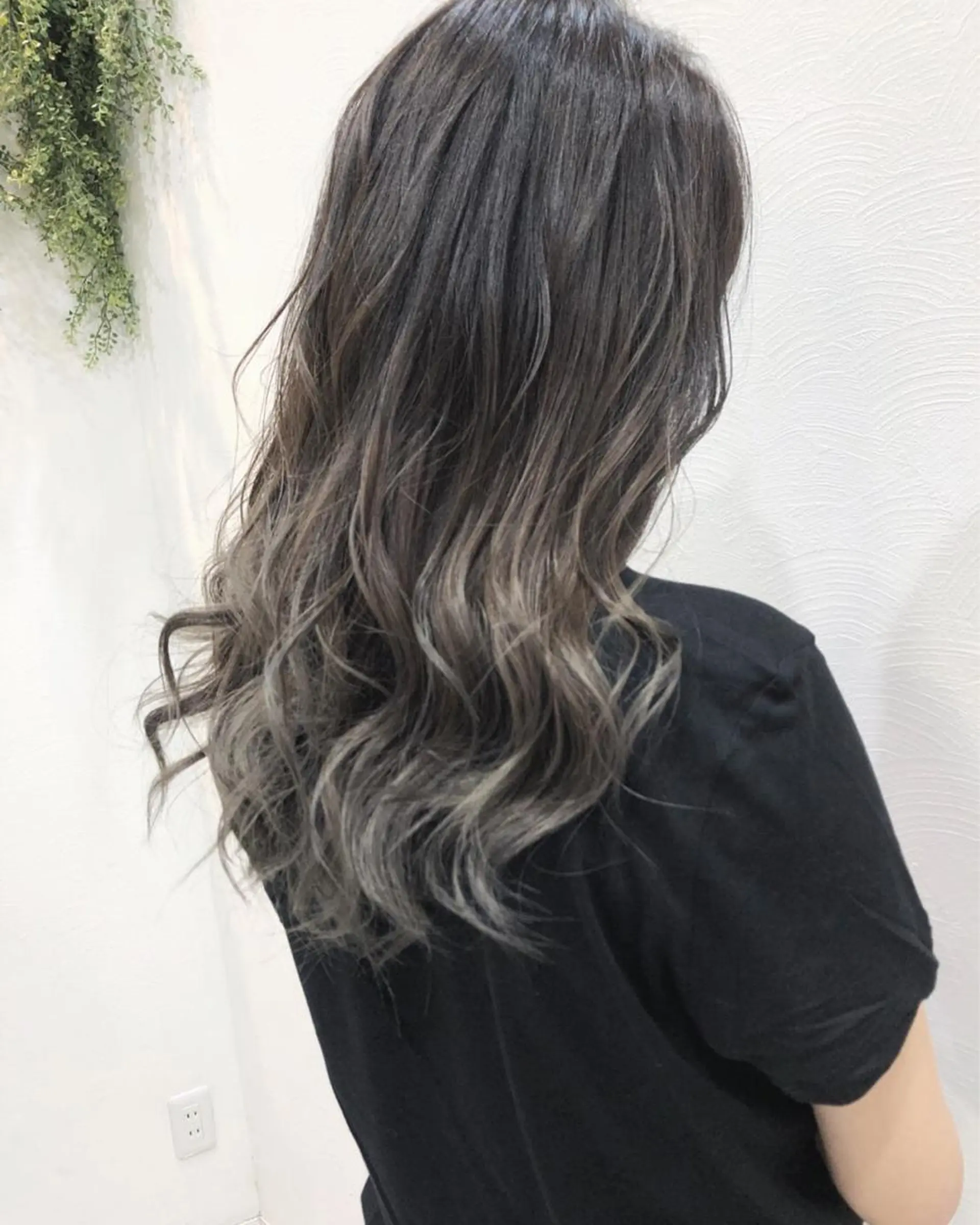 ロング カラー なかの たくみのヘアスタイル