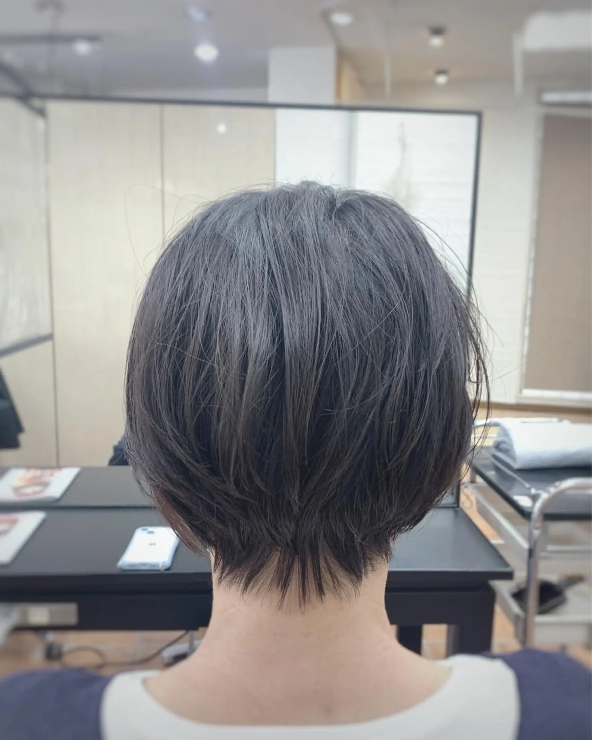 ショート フリーランス理美容師 いさかのヘアスタイル