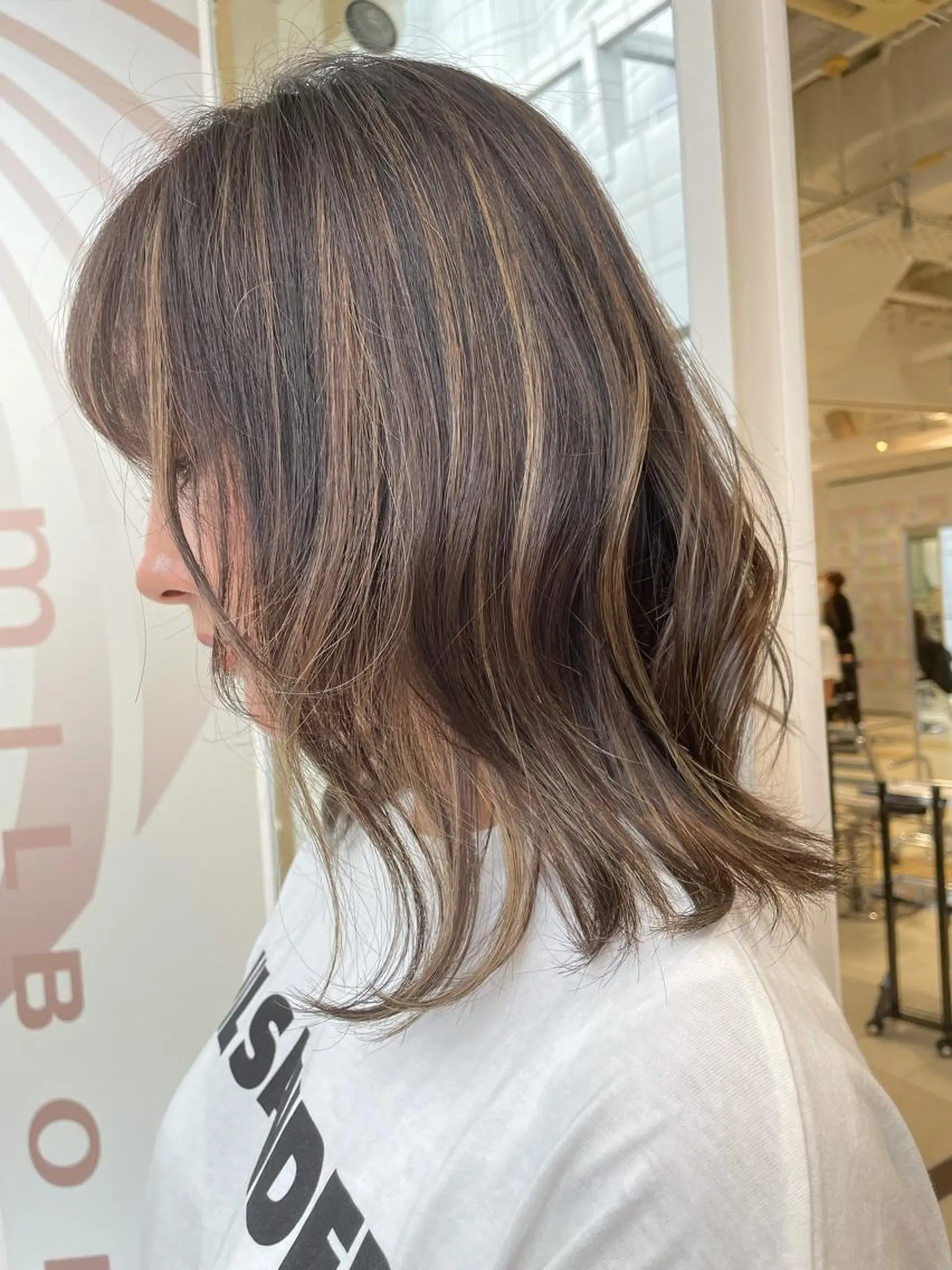 ミディアム カラー 本間 良のヘアスタイル