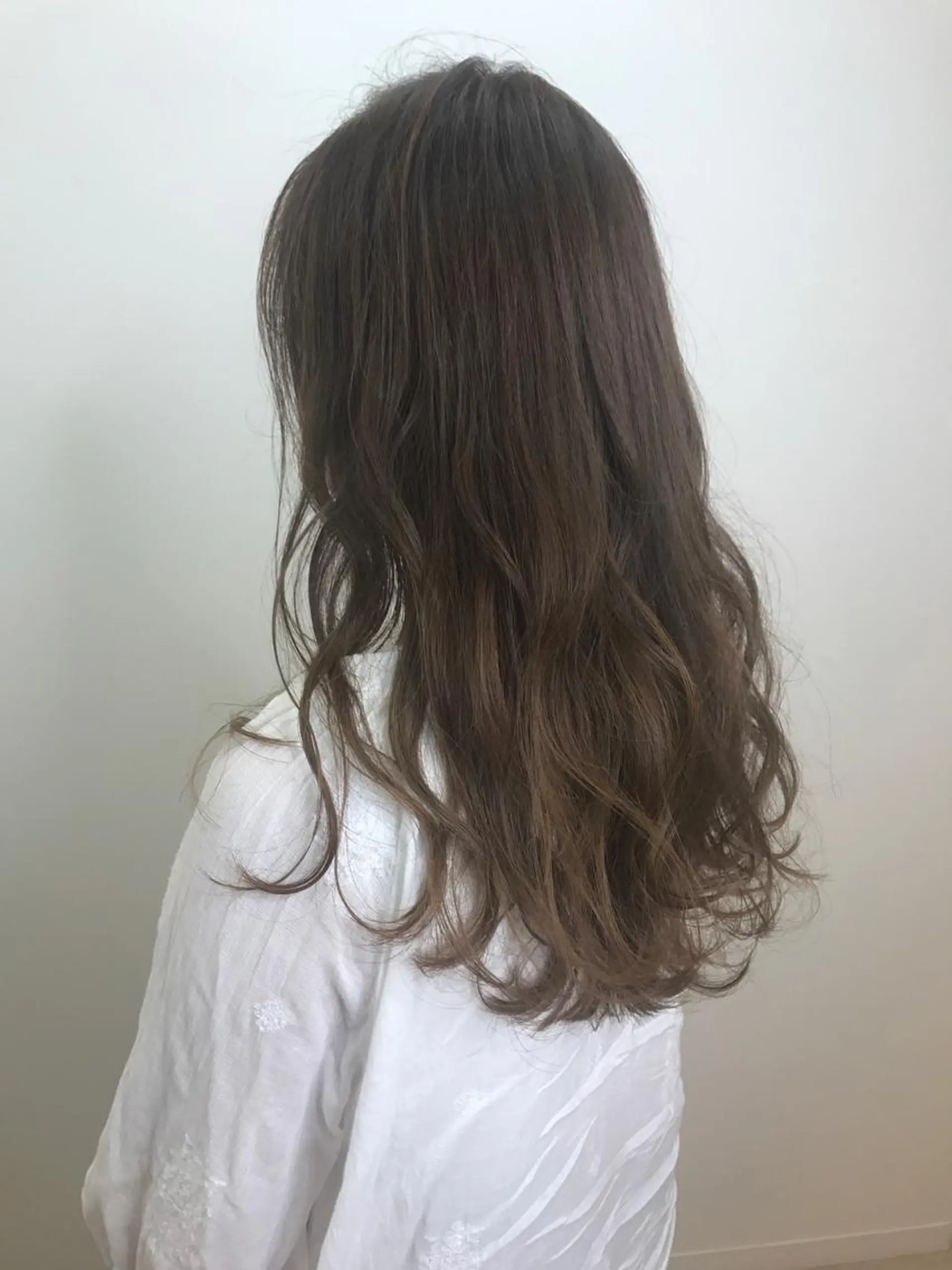 ロング カラー カット ヘアカラー 湯浅 了一のヘアスタイル