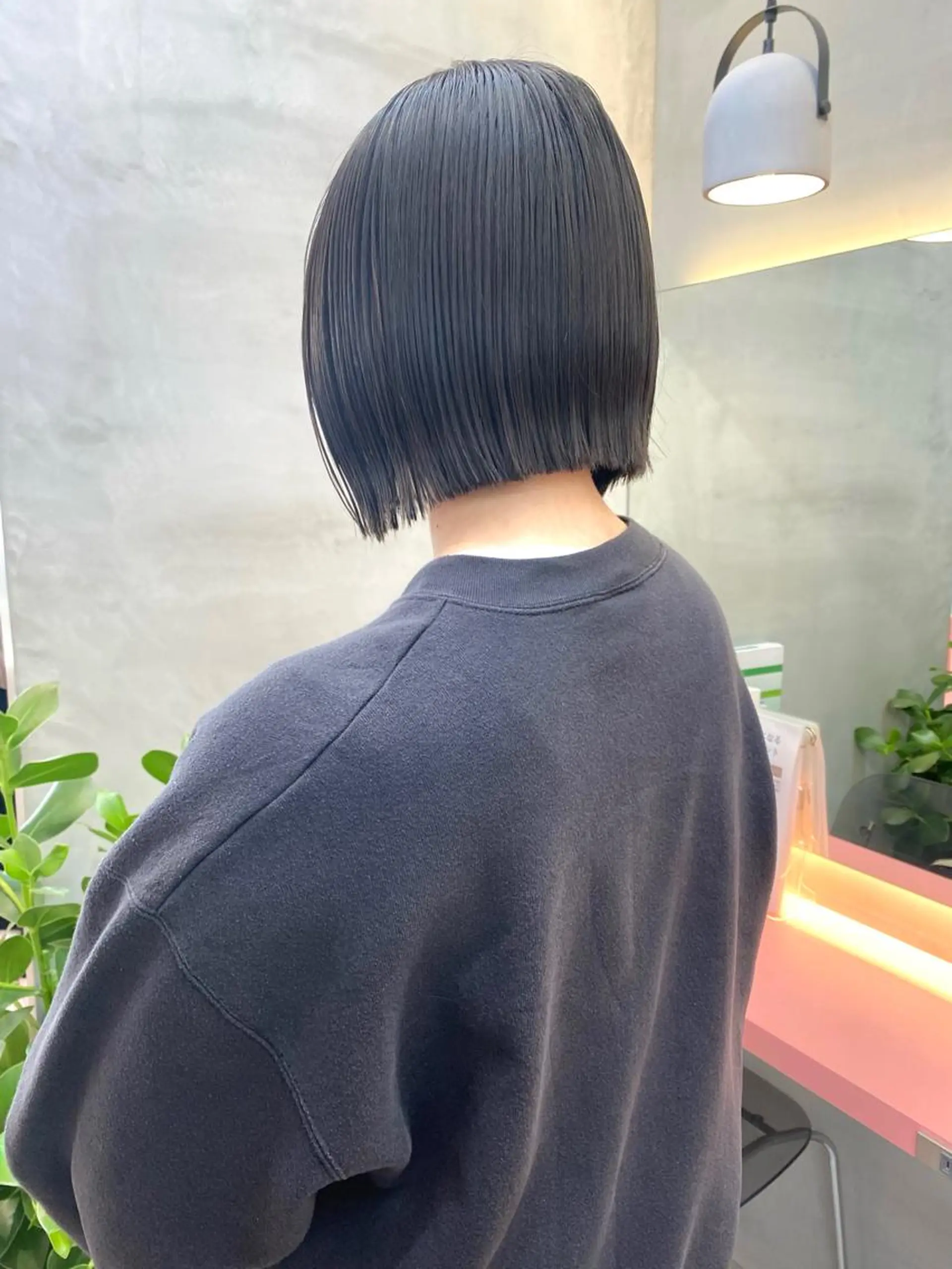 ショート カット ヘアカラー トリートメント 顔周り/ブリーチなし /縮毛矯正🫧伊勢のヘアスタイル