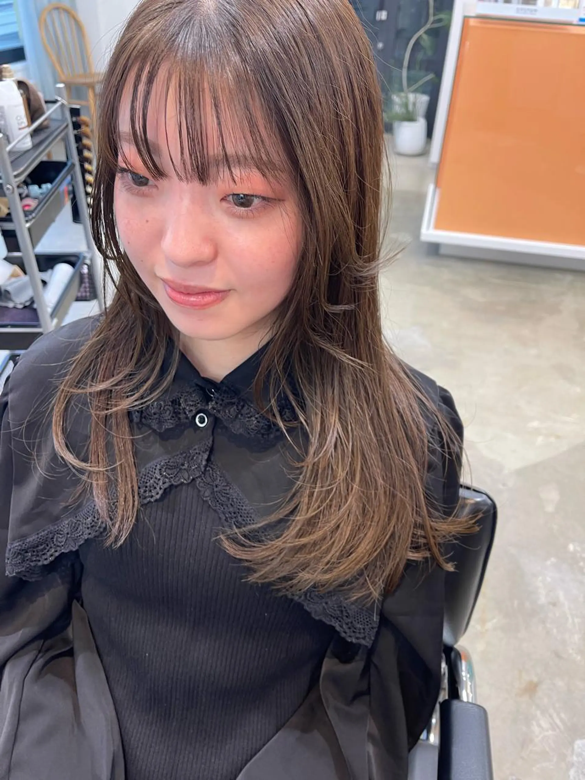 セミロング カラー カット トリートメント 💓パーマ，💗 レイヤーカットのヘアスタイル