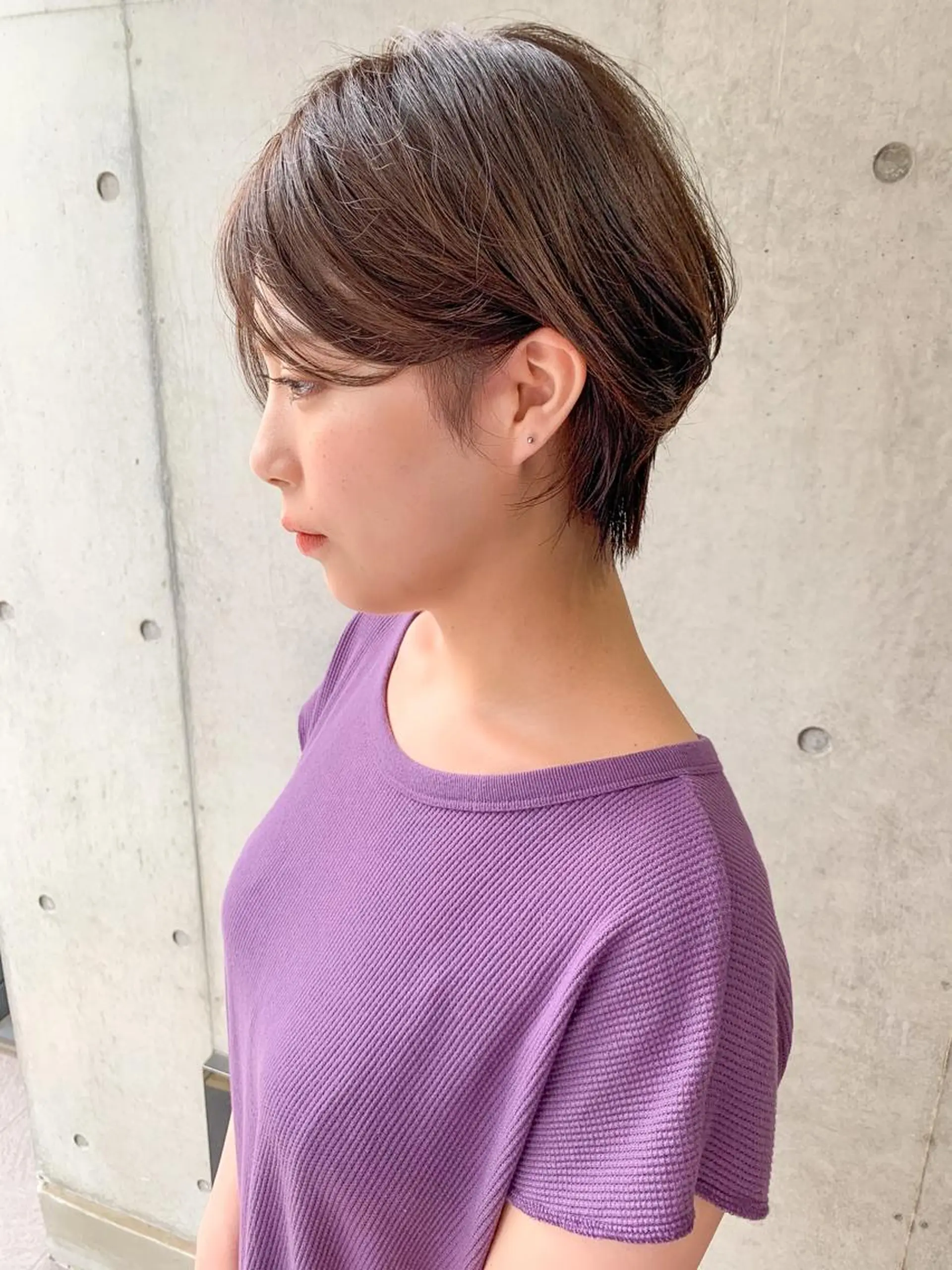 ショート 切りっぱなしボブ ショートボブ ハンサムショート 丸みショート ボブ Lond enikaのヘアスタイル