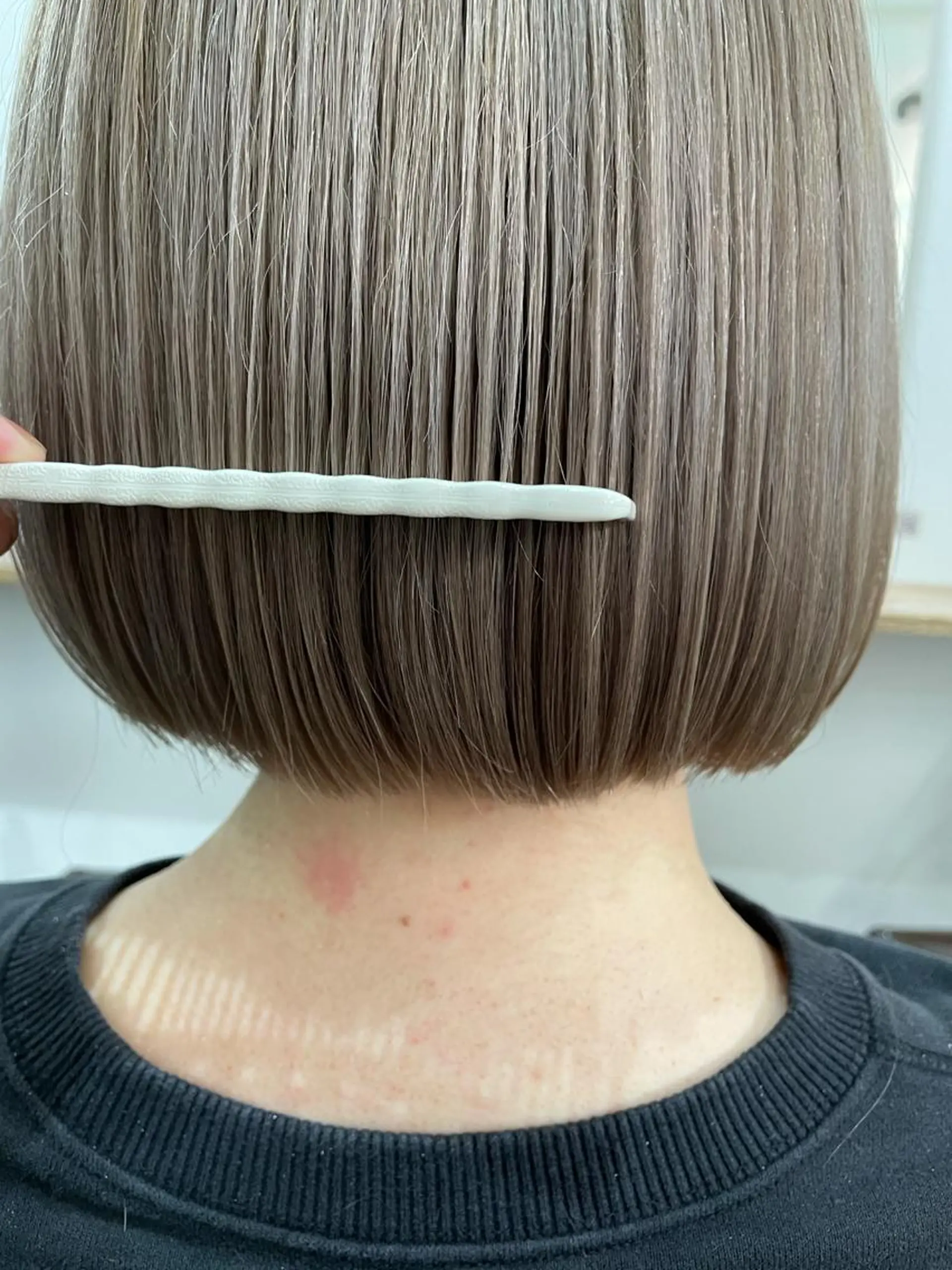 ショート カラー ベージュカラー ブリーチ ミルクティーベージュ カット ヘアカラー トリートメント パーマ/透明感カラー /ボブ/吉田一生のヘアスタイル