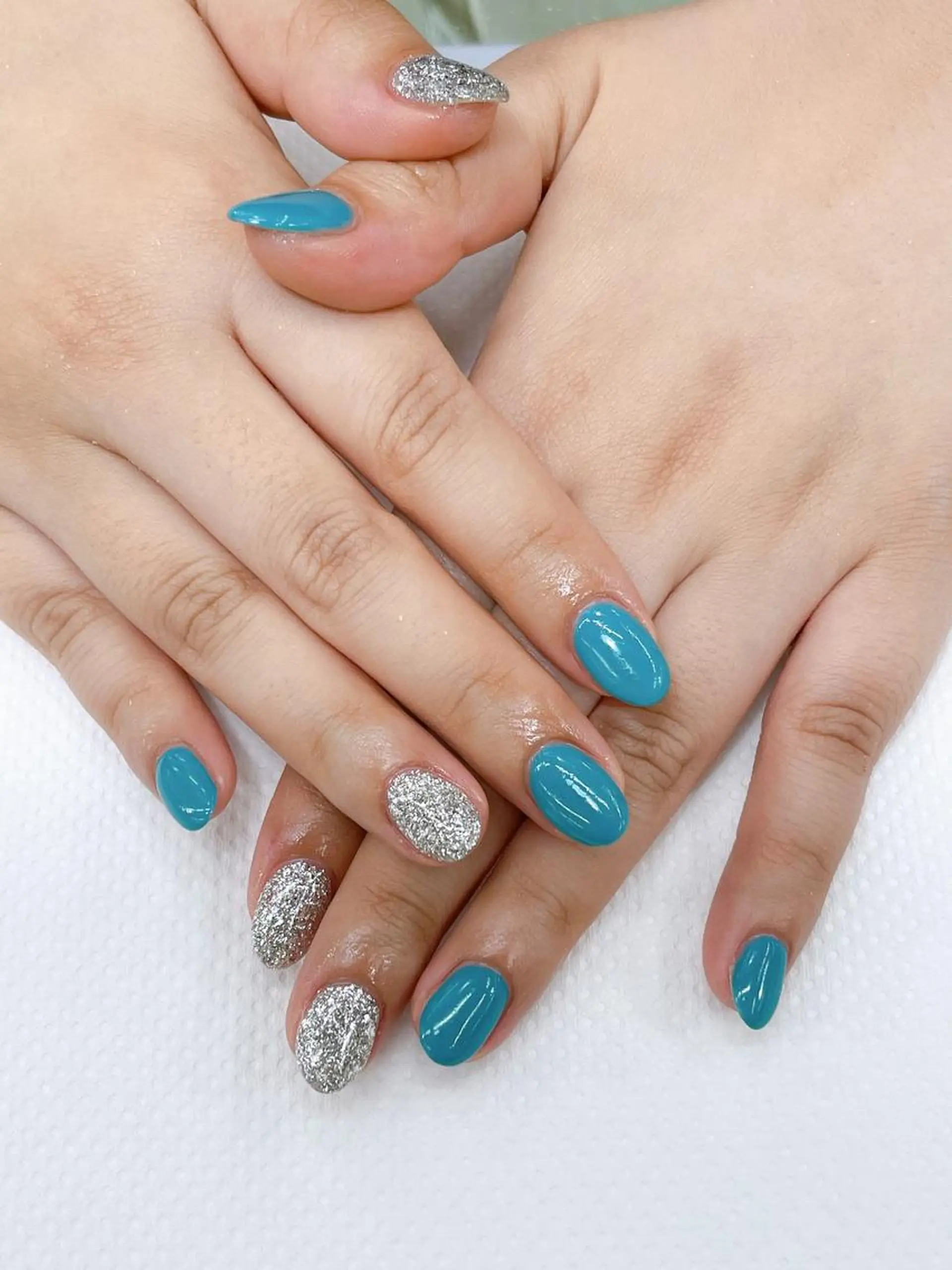 ネイル ブルー シルバー 前田 優佳のネイルデザイン