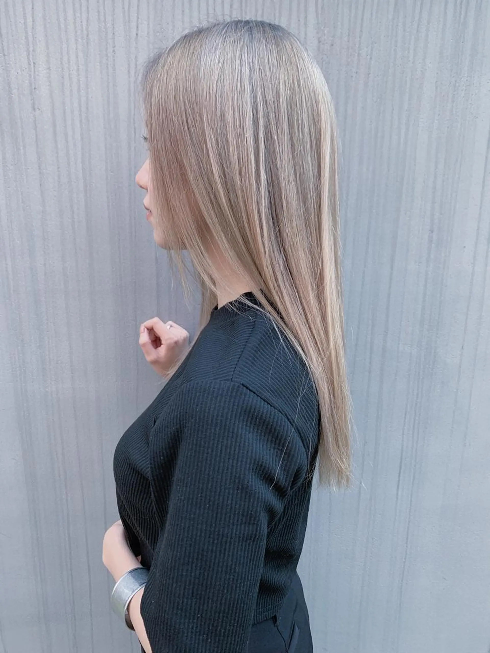 ロング カラー ハイトーンカラー 透明感カラー×艶🩶 🌟YOSHIKIのヘアスタイル