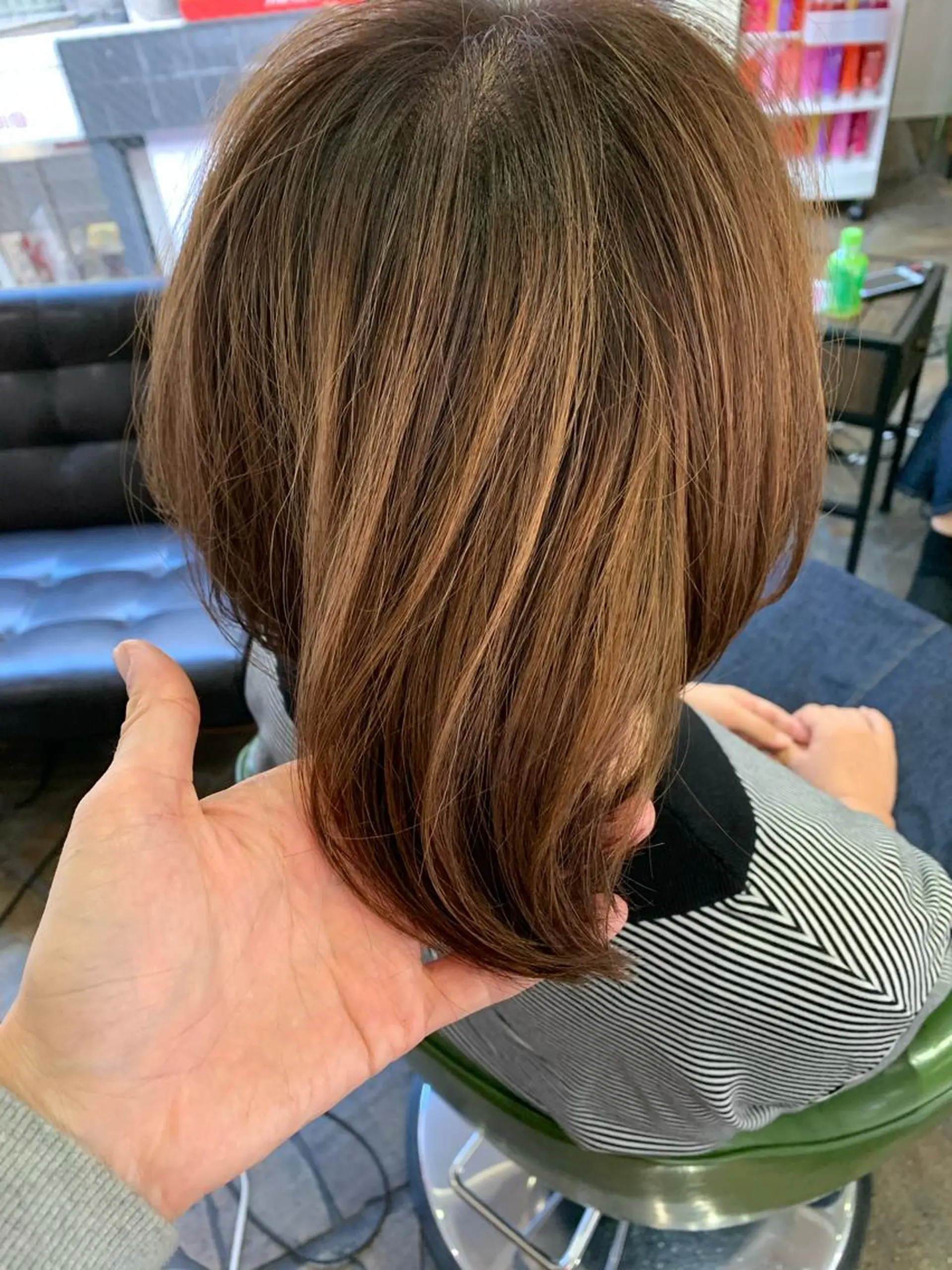 ミディアム カラー ハイライトカラー ハイライト トリートメント 戸本 泰久のヘアスタイル