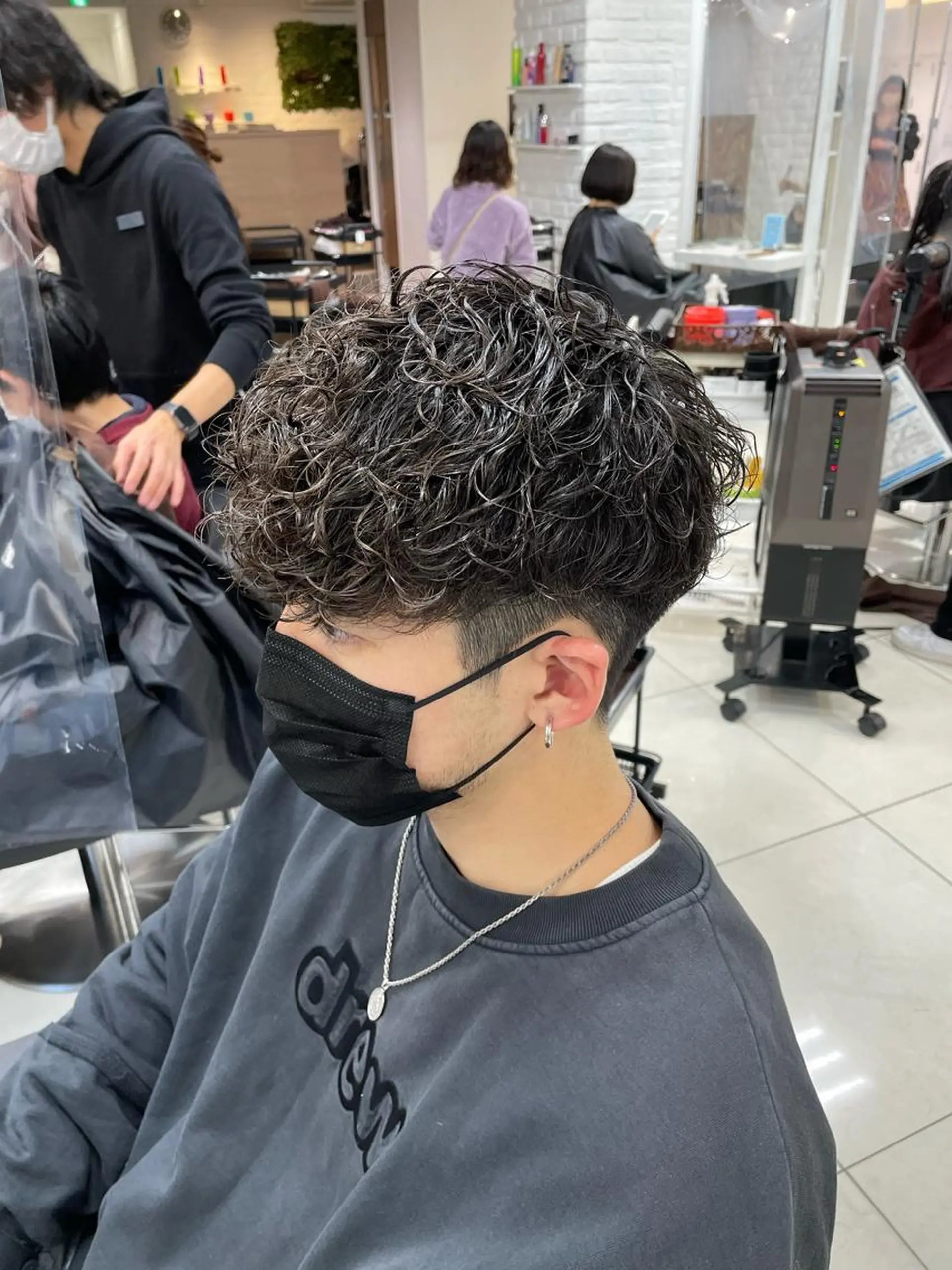 ショート カット パーマ トリートメント フェザーパーマ職人 🪶ryosukeのヘアスタイル