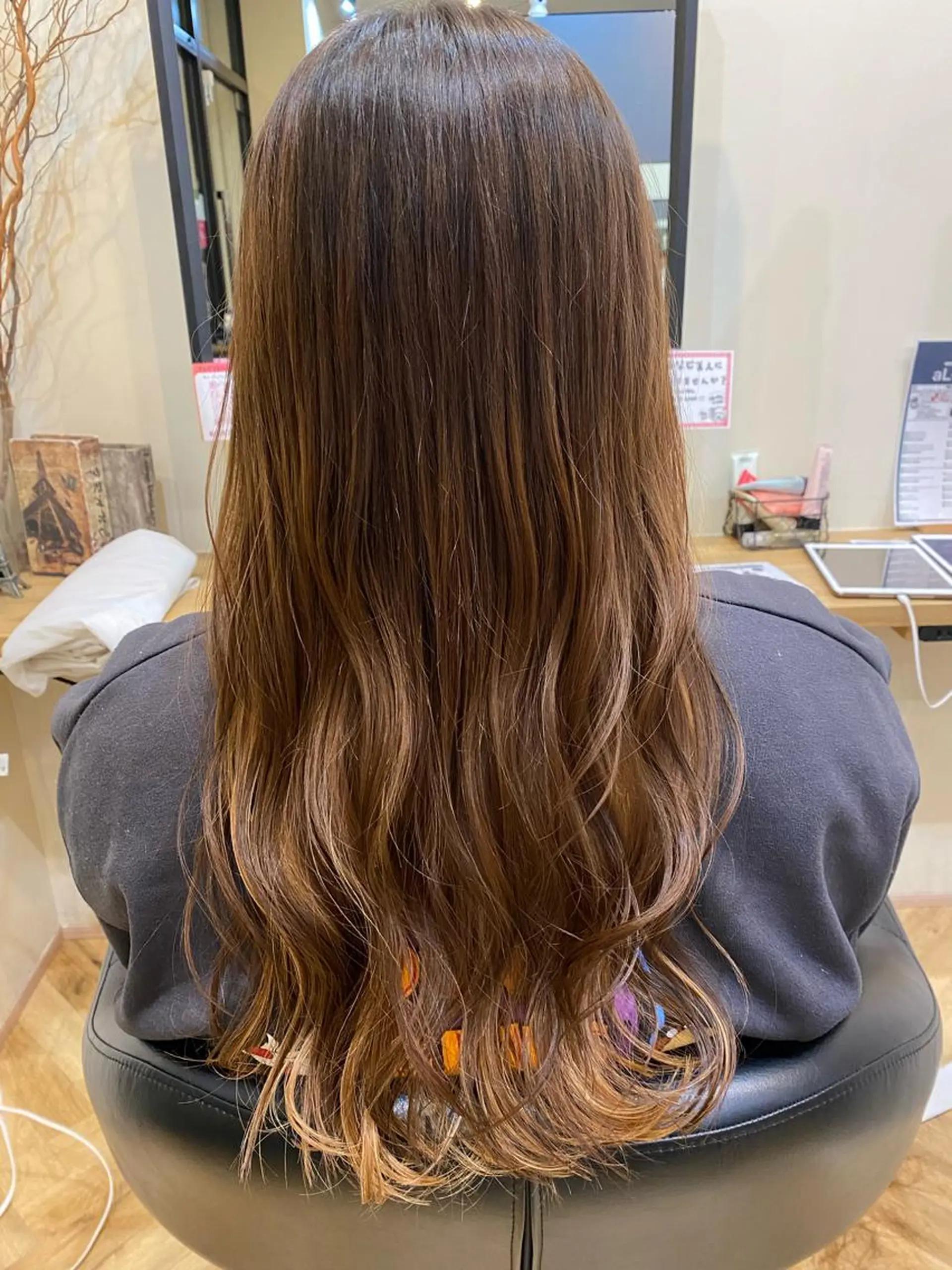 ロング ⭐️透明感カラー/ パーマ⭐️宮野翔のヘアスタイル