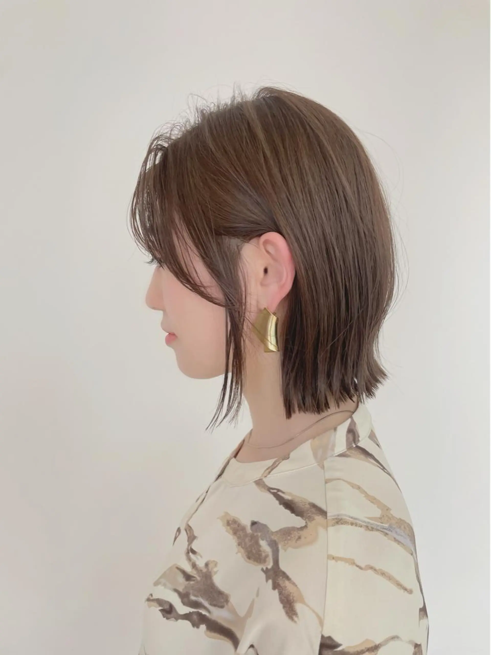 ミディアム 藤本 静香のヘアスタイル