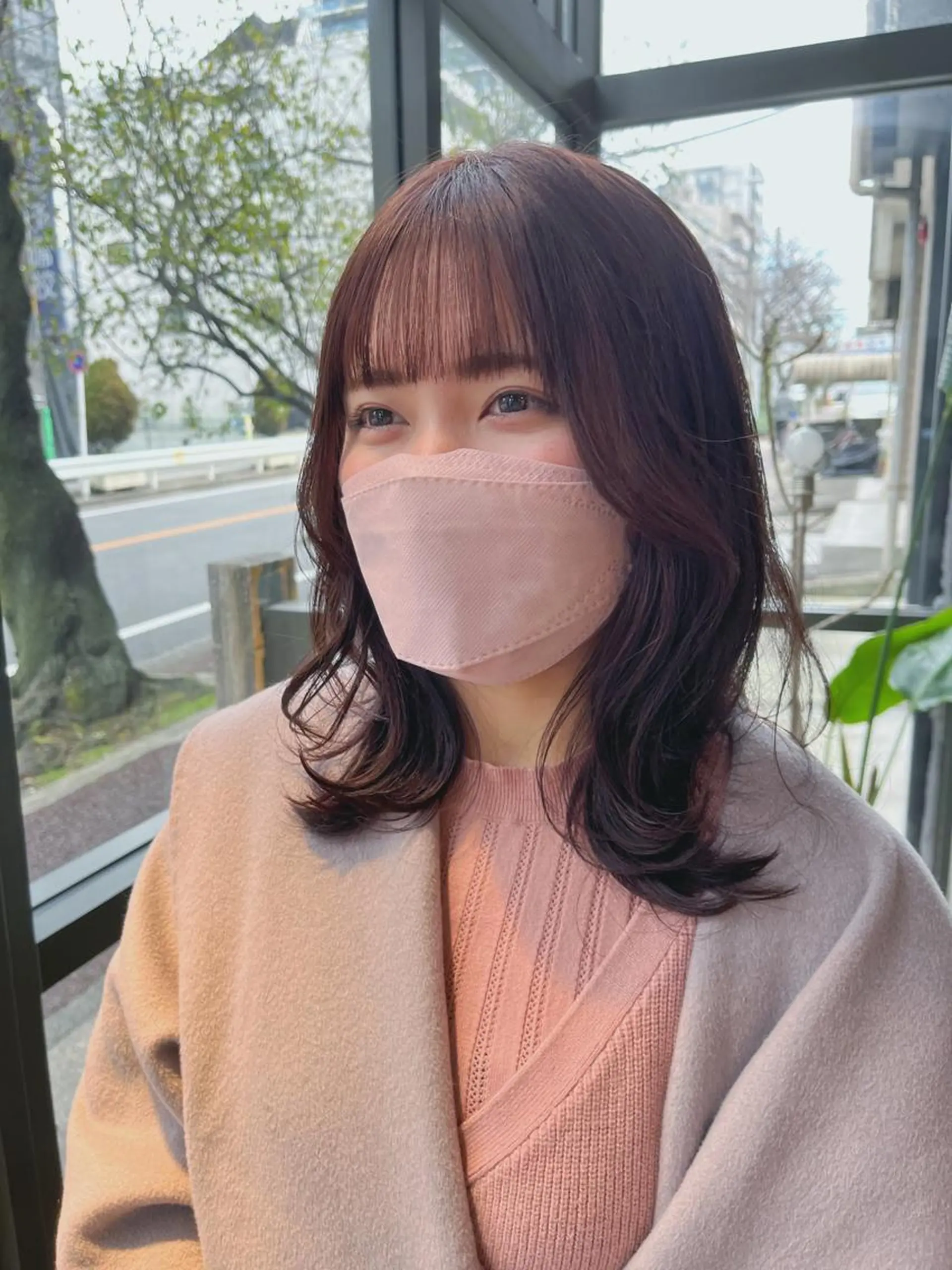 ミディアム カラー くびれヘア くびれレイヤー レイヤーカット かわい りほのヘアスタイル