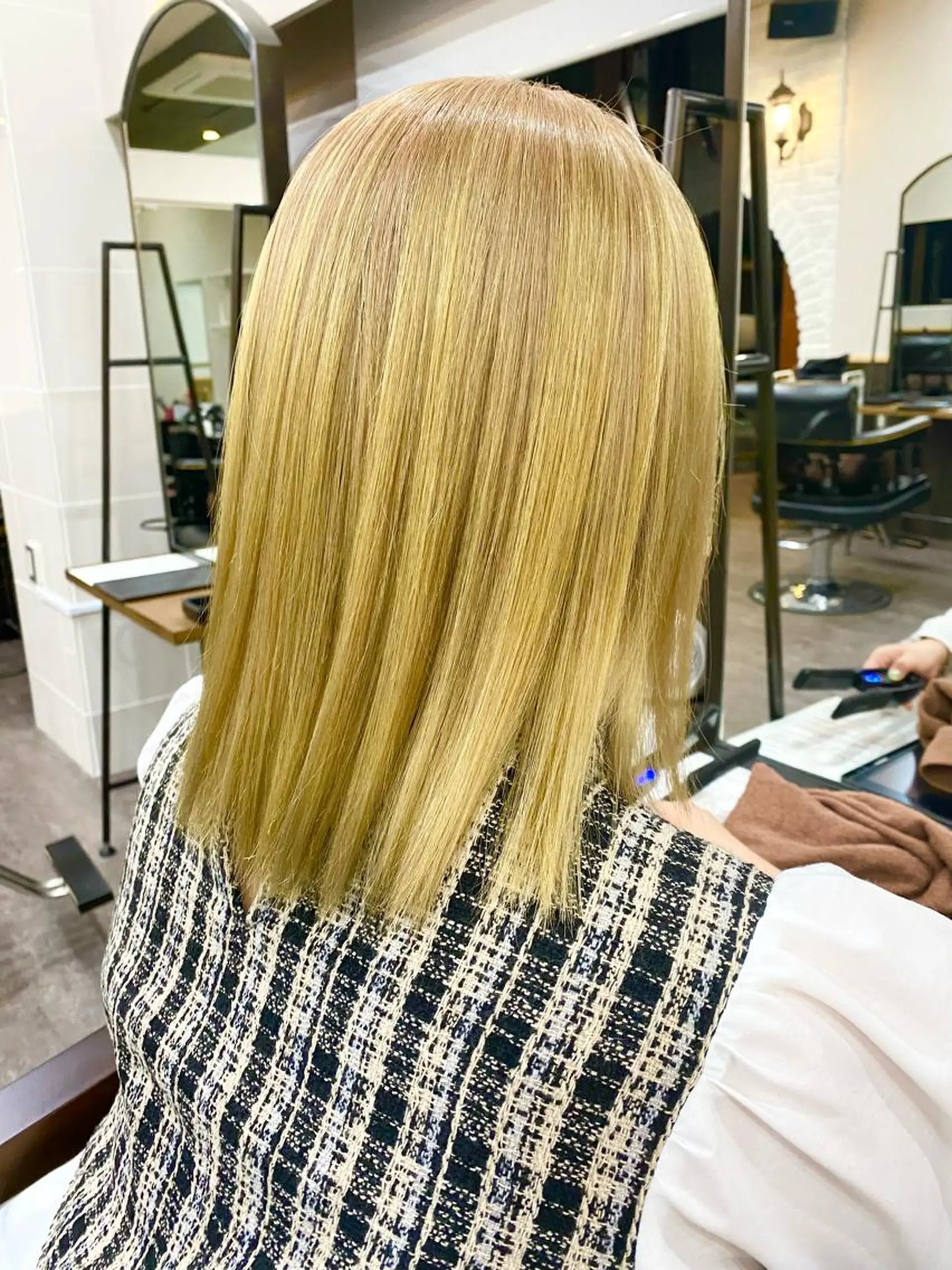 ミディアム イエローカラー 💖透明感カラー HAYATO💖のヘアスタイル