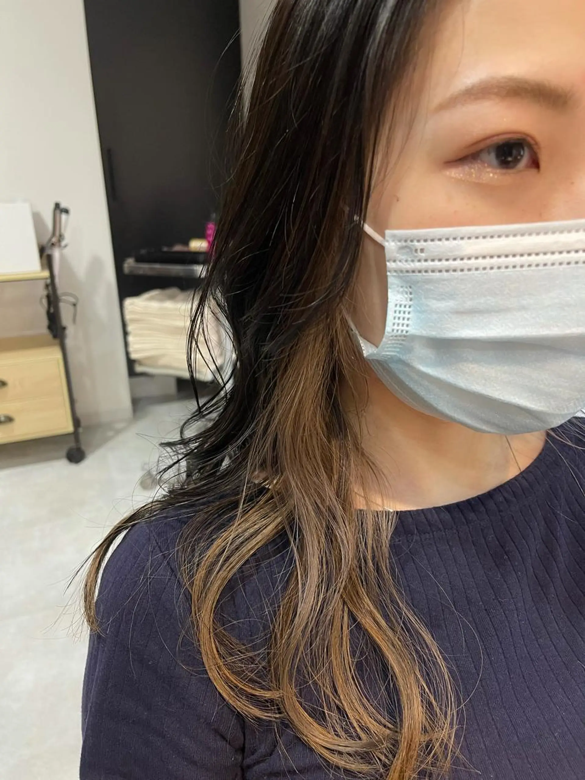 ロング カラー ベージュカラー ブリーチ m i k u n aのヘアスタイル