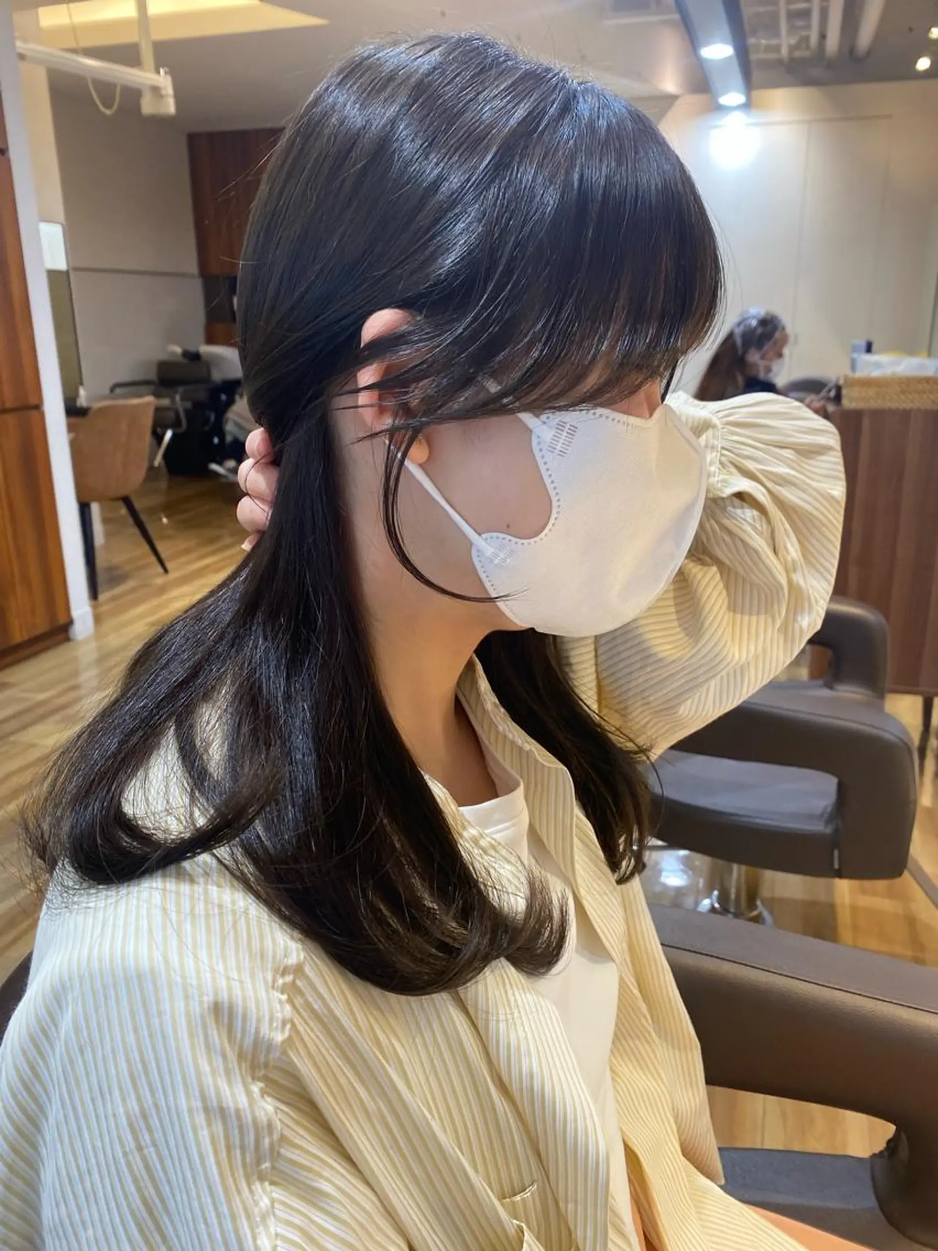 ミディアム カラー 韓国風ヘア カット ヘアカラー トリートメント レイヤーカット /透明感/千葉怜寿のヘアスタイル