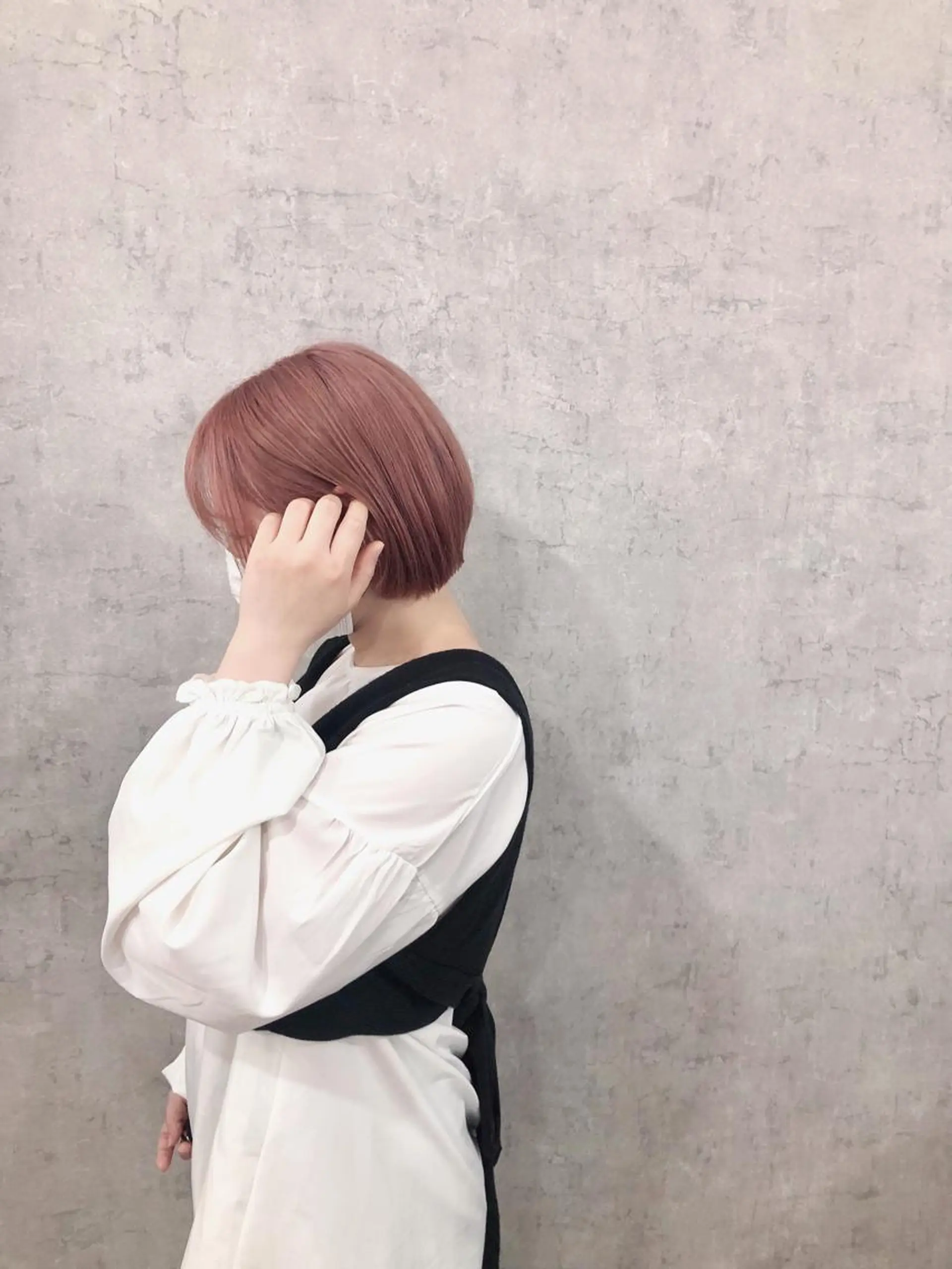 ショート カラー ヘアアレンジ ネイル マツエク・マツパ アディクシーカラー バレイヤージュ ミストバング ベージュカラー ブリーチ エビスザキレン／メン ズ／心斎橋🌳のヘアスタイル