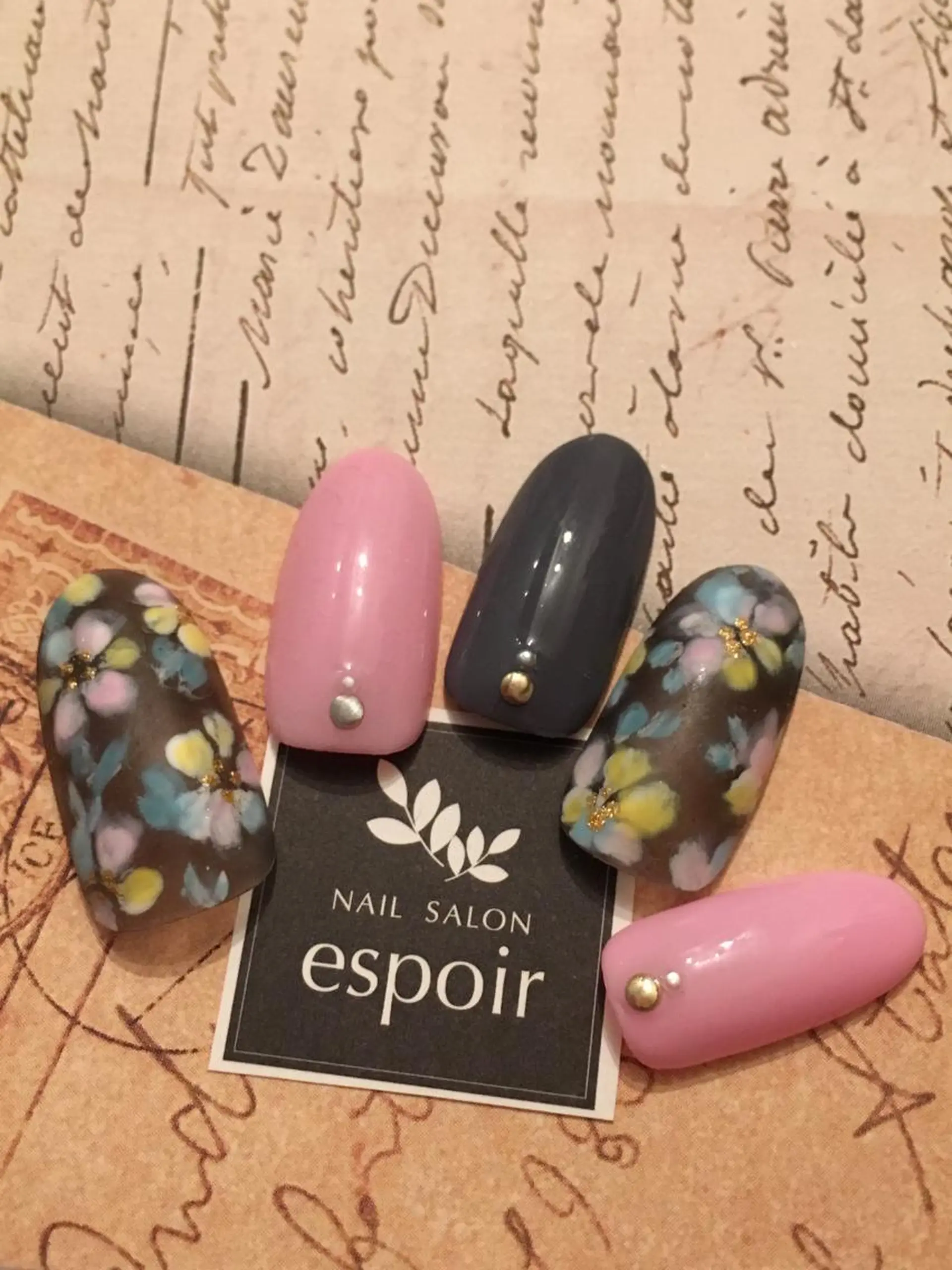 ネイル 古川 里美のネイルデザイン