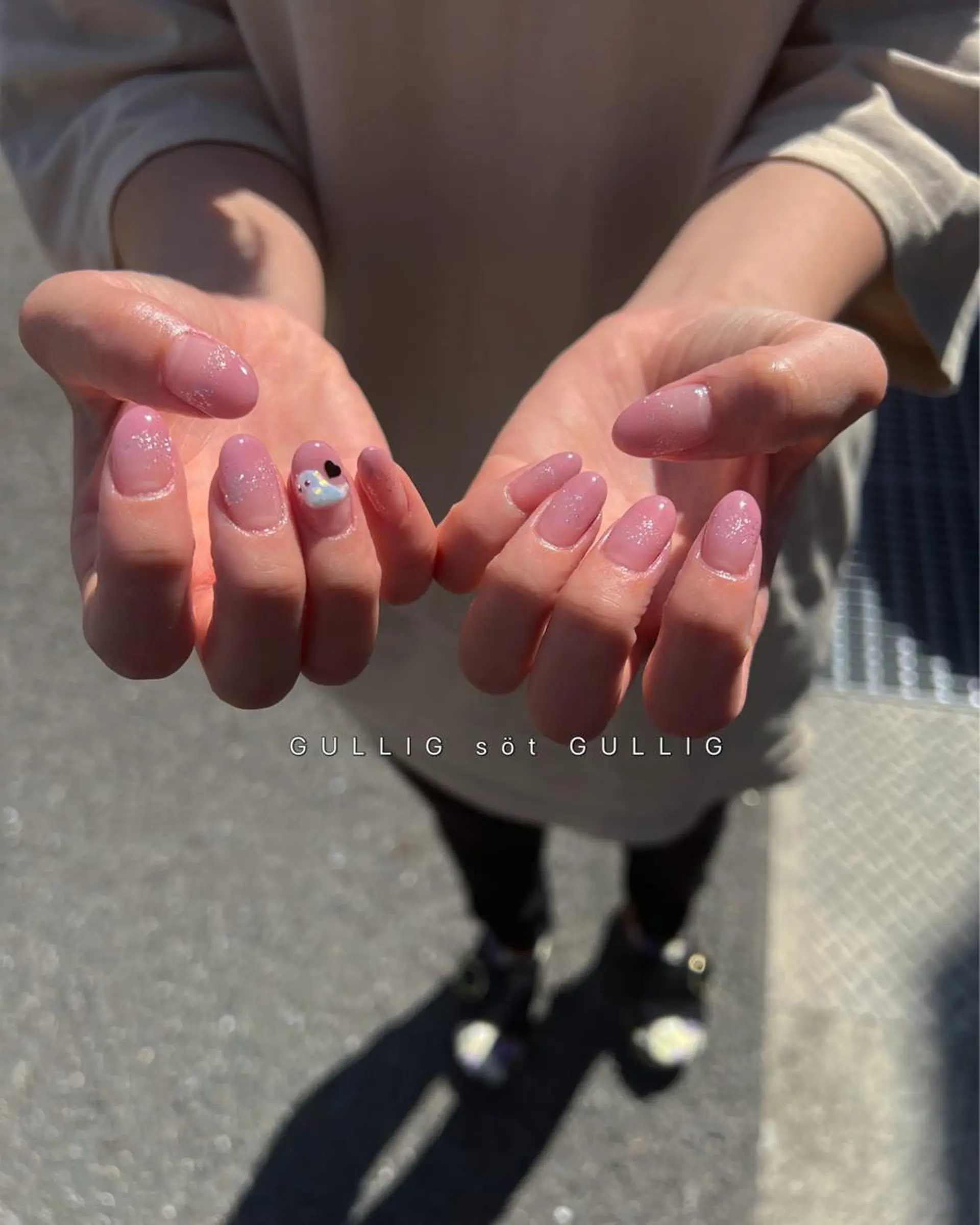 ネイル GULLIG söt GULLIGのネイルデザイン