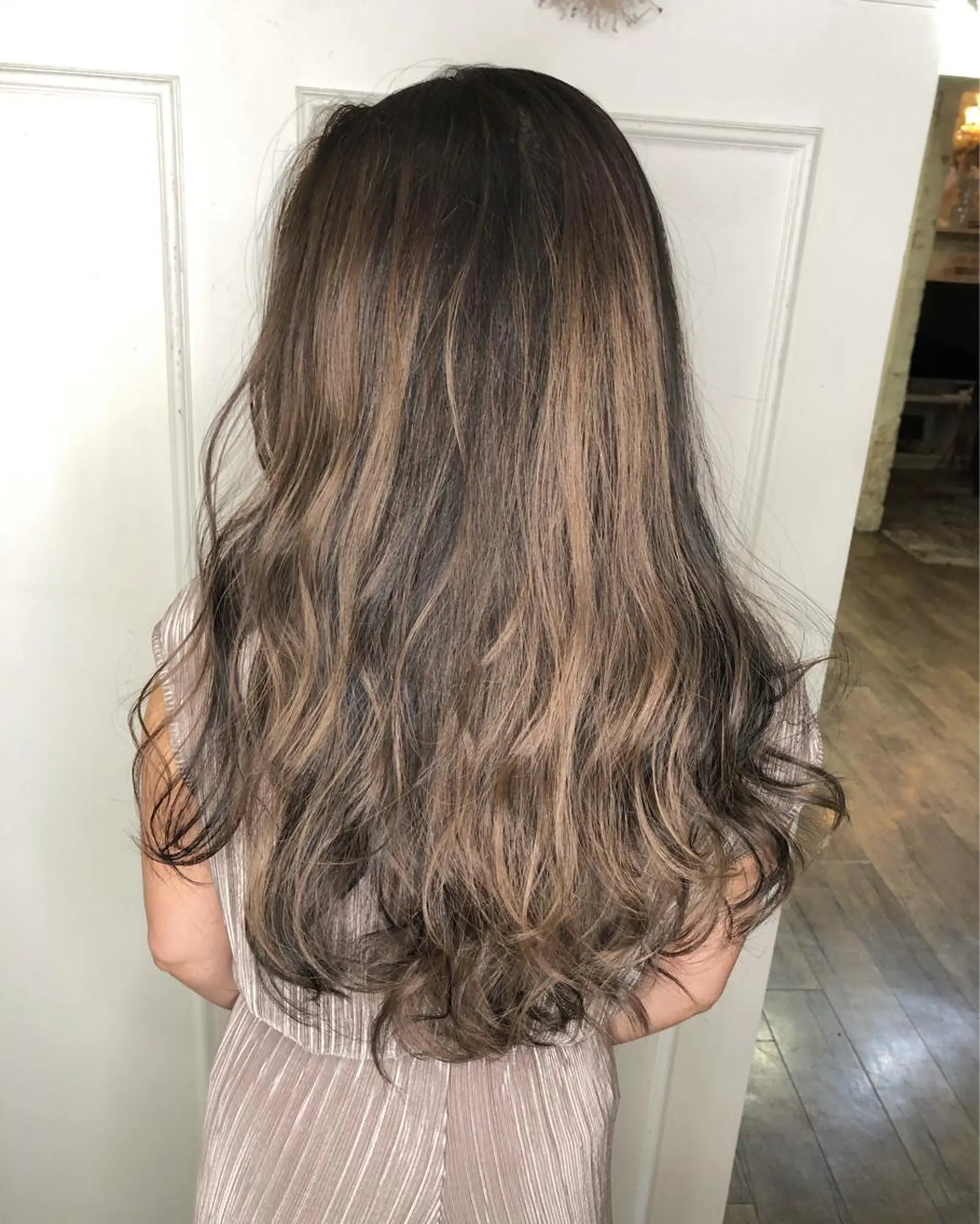 セミロング カラー 遠藤 拓馬のヘアスタイル