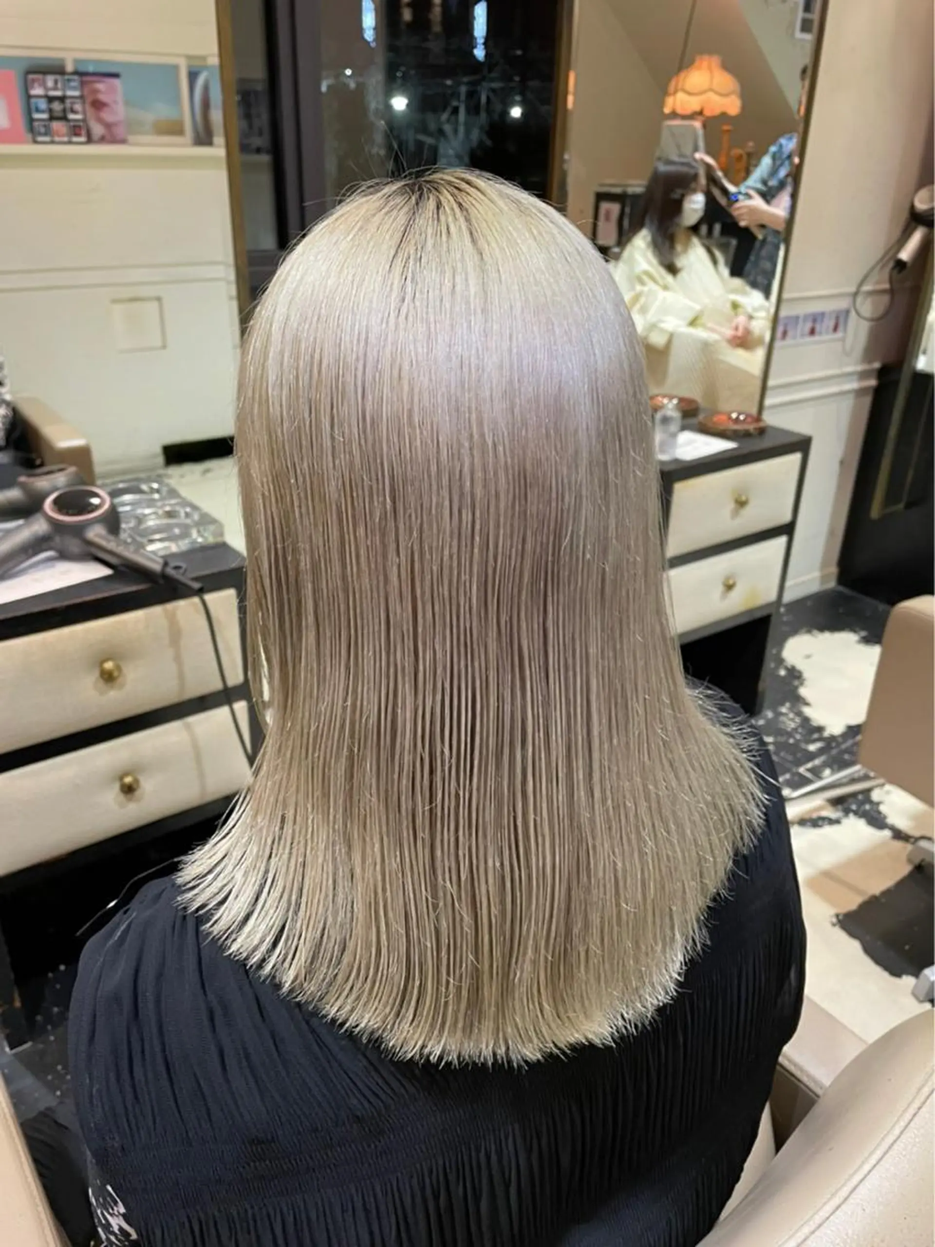 セミロング トリートメント アオキ リノのヘアスタイル