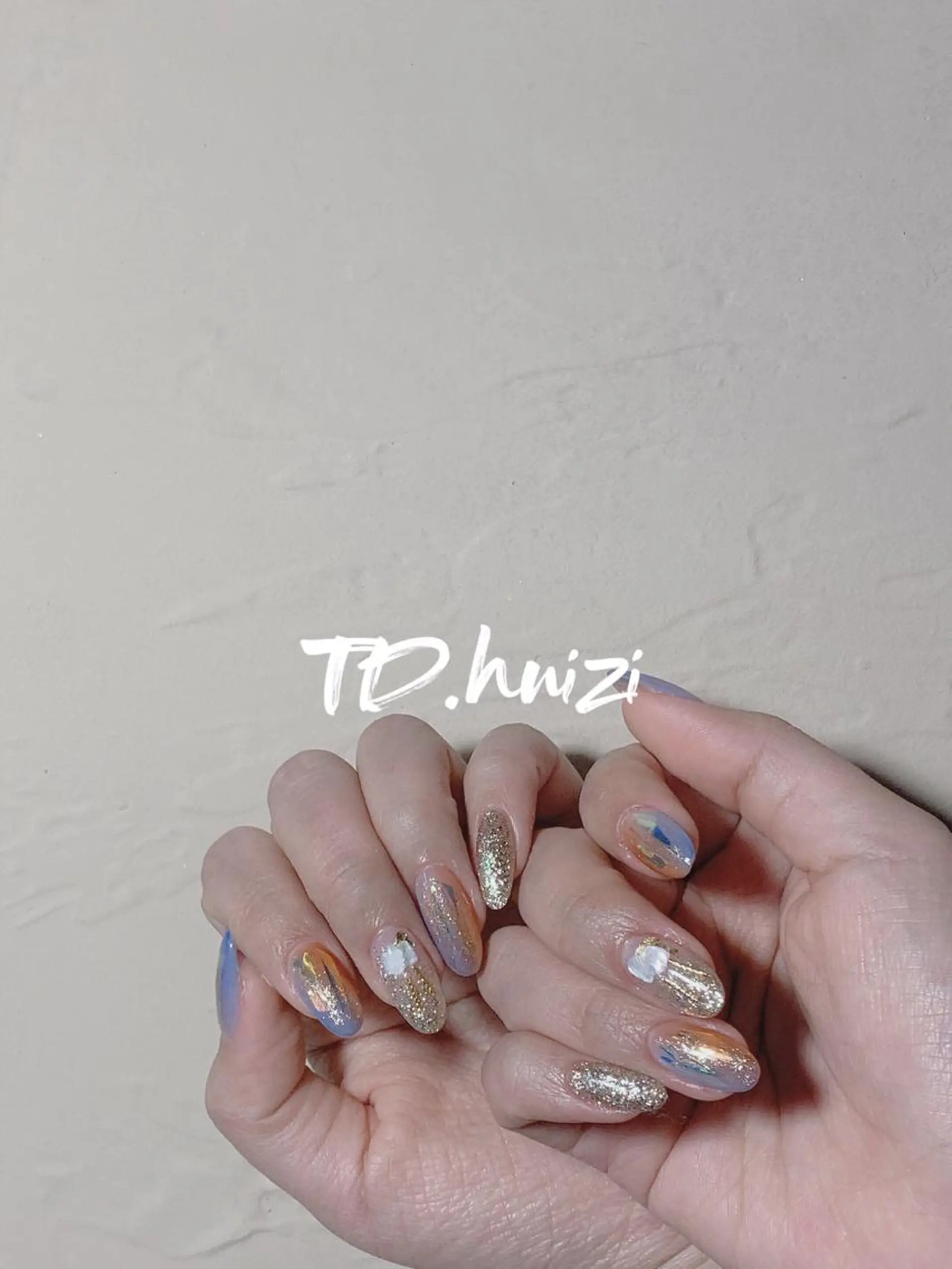 セミロング めぐみのネイルサロン スタッフ練習のネイルデザイン