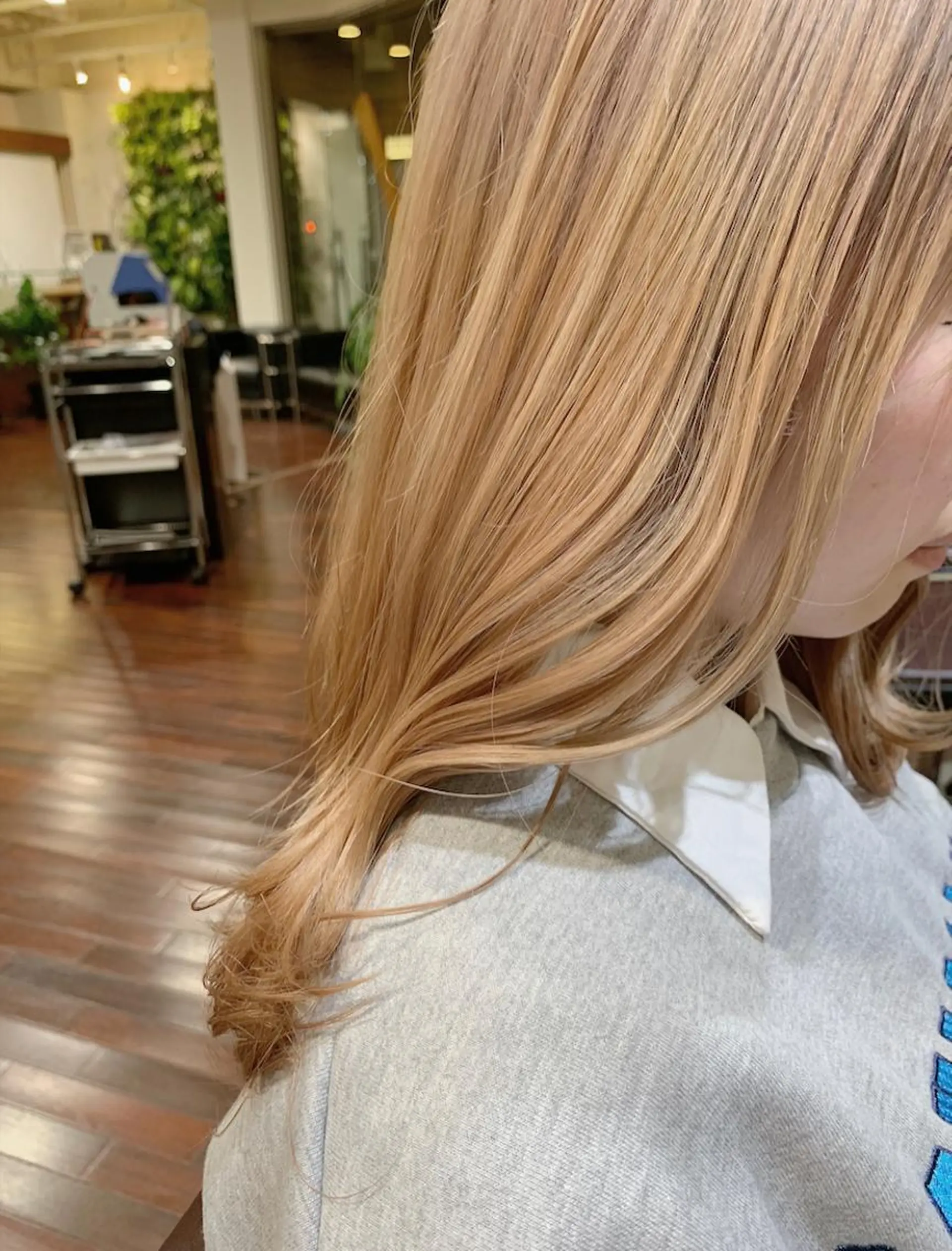 カラー ヘアカラー トリートメント 透明感🌿縮毛矯正 🫧真生のヘアスタイル