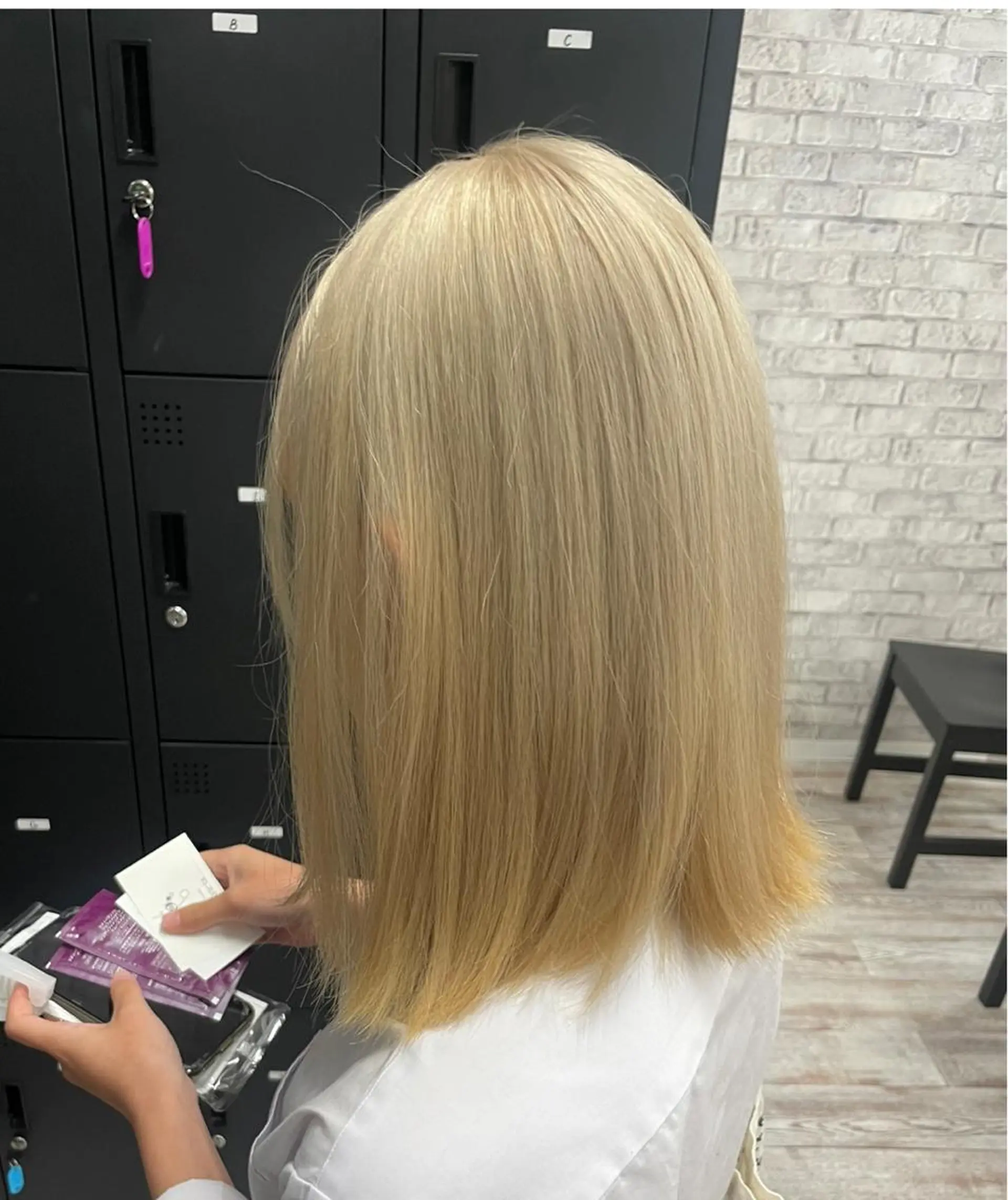 セミロング カラー ヘアカラー トリートメント ヘアセット ハイトーン特化🎀 LEONのヘアスタイル