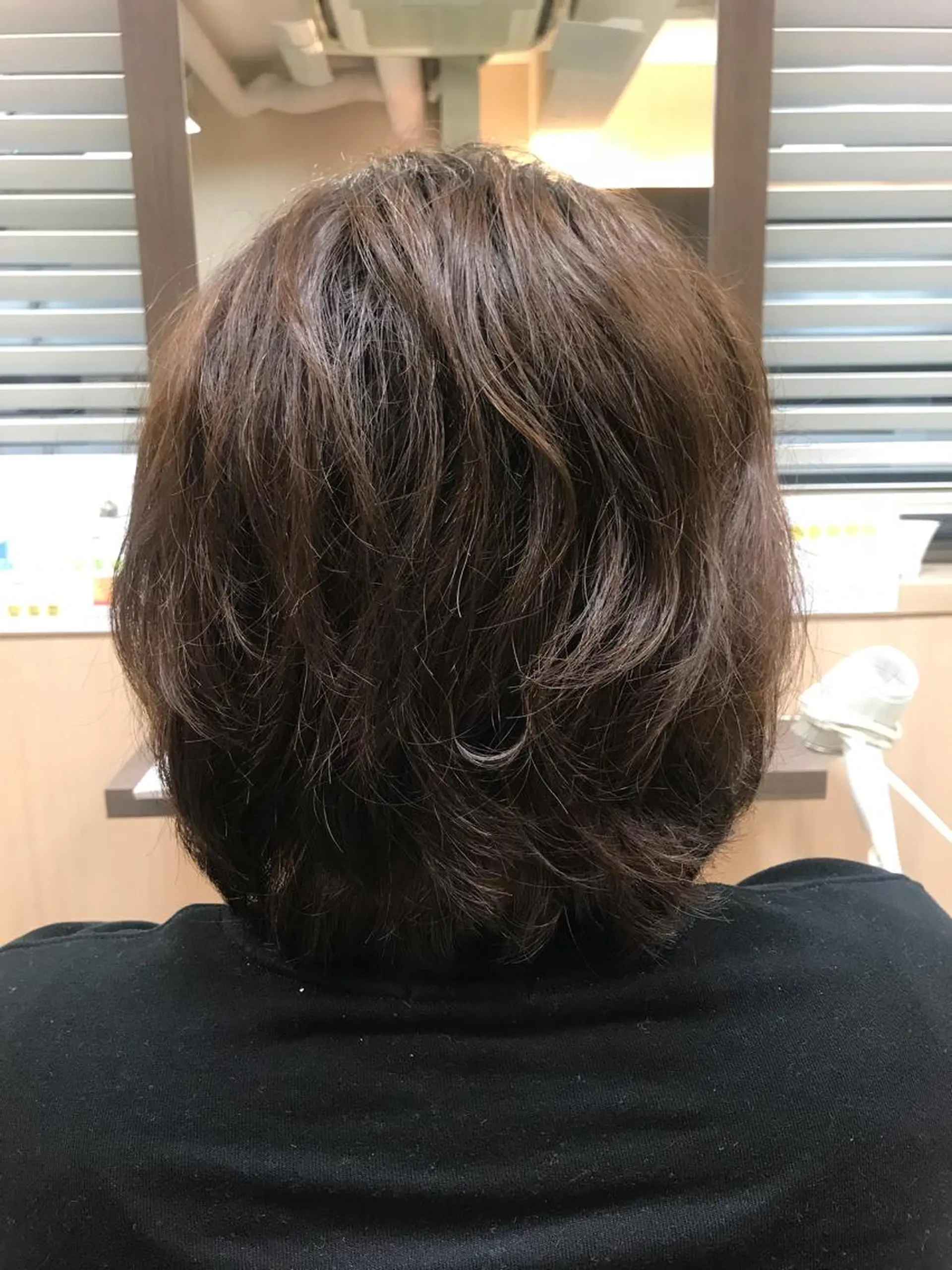 ミディアム ボブ くせ毛 ササキ トモコのヘアスタイル