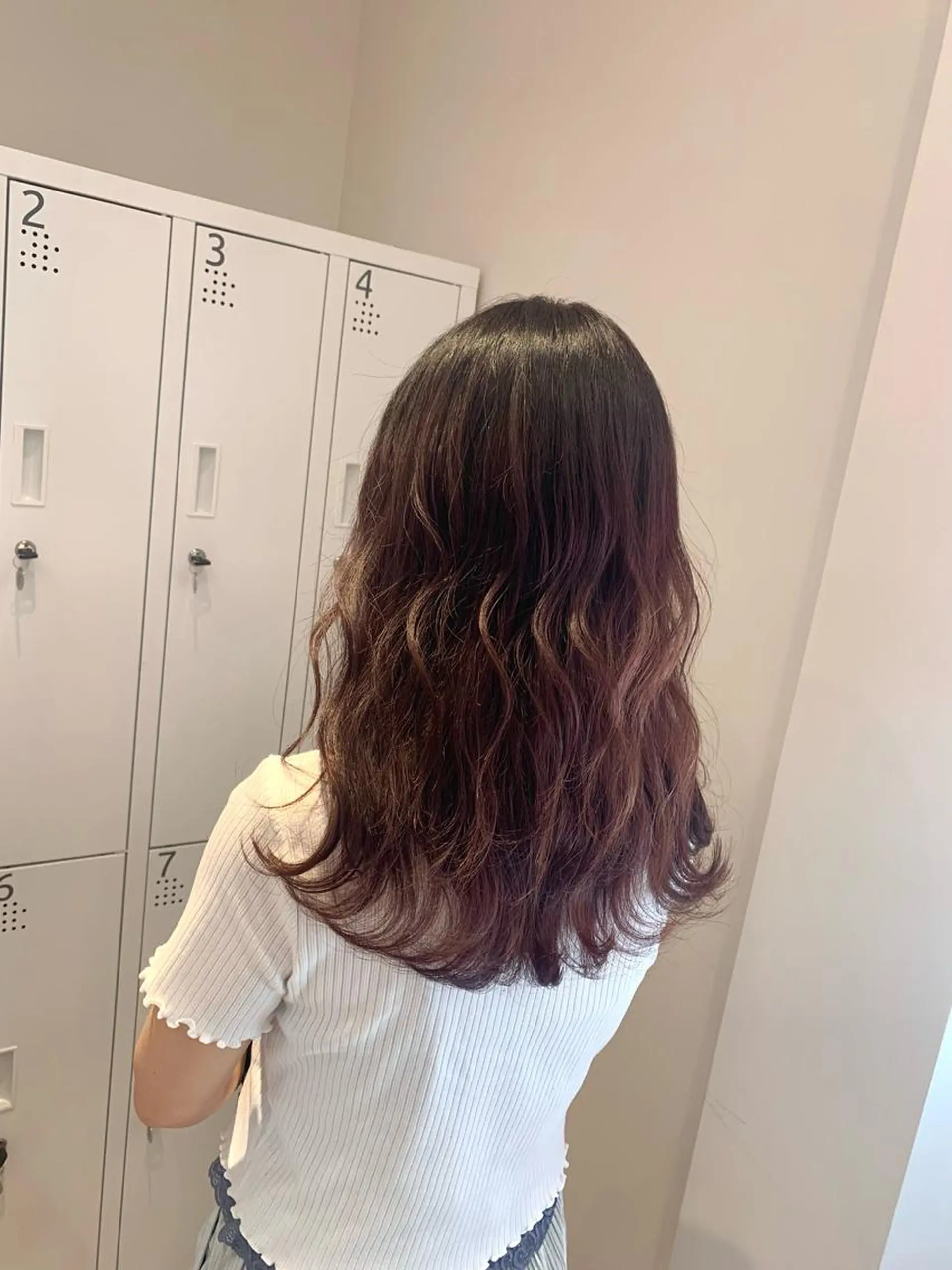 セミロング カラー 🥀韓国ヘア🥀 宮津真菜のヘアスタイル