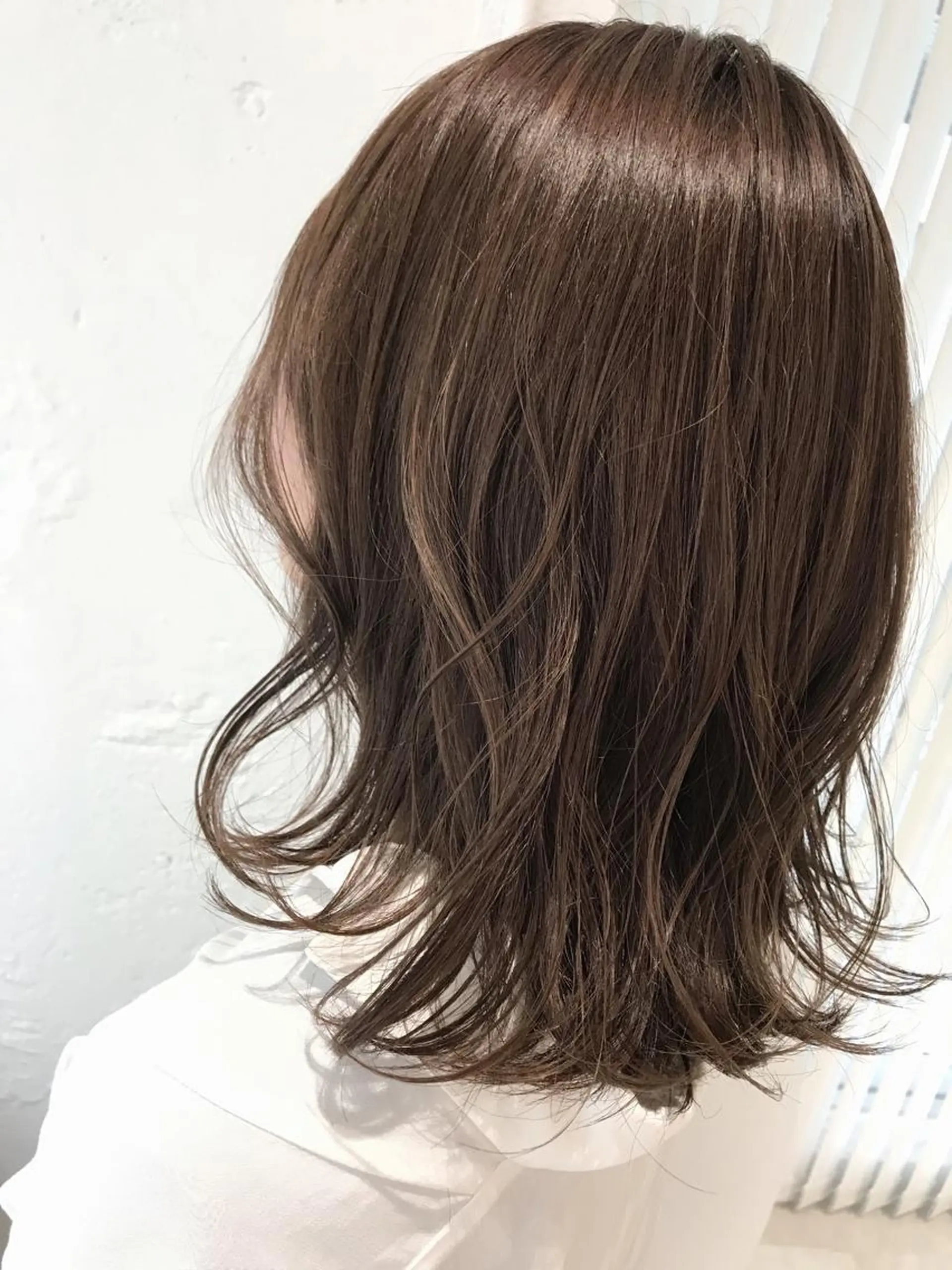 ミディアム カラー ヘアカラー 韓国ヘア🇰🇷/ レイヤーカット✂︎のヘアスタイル