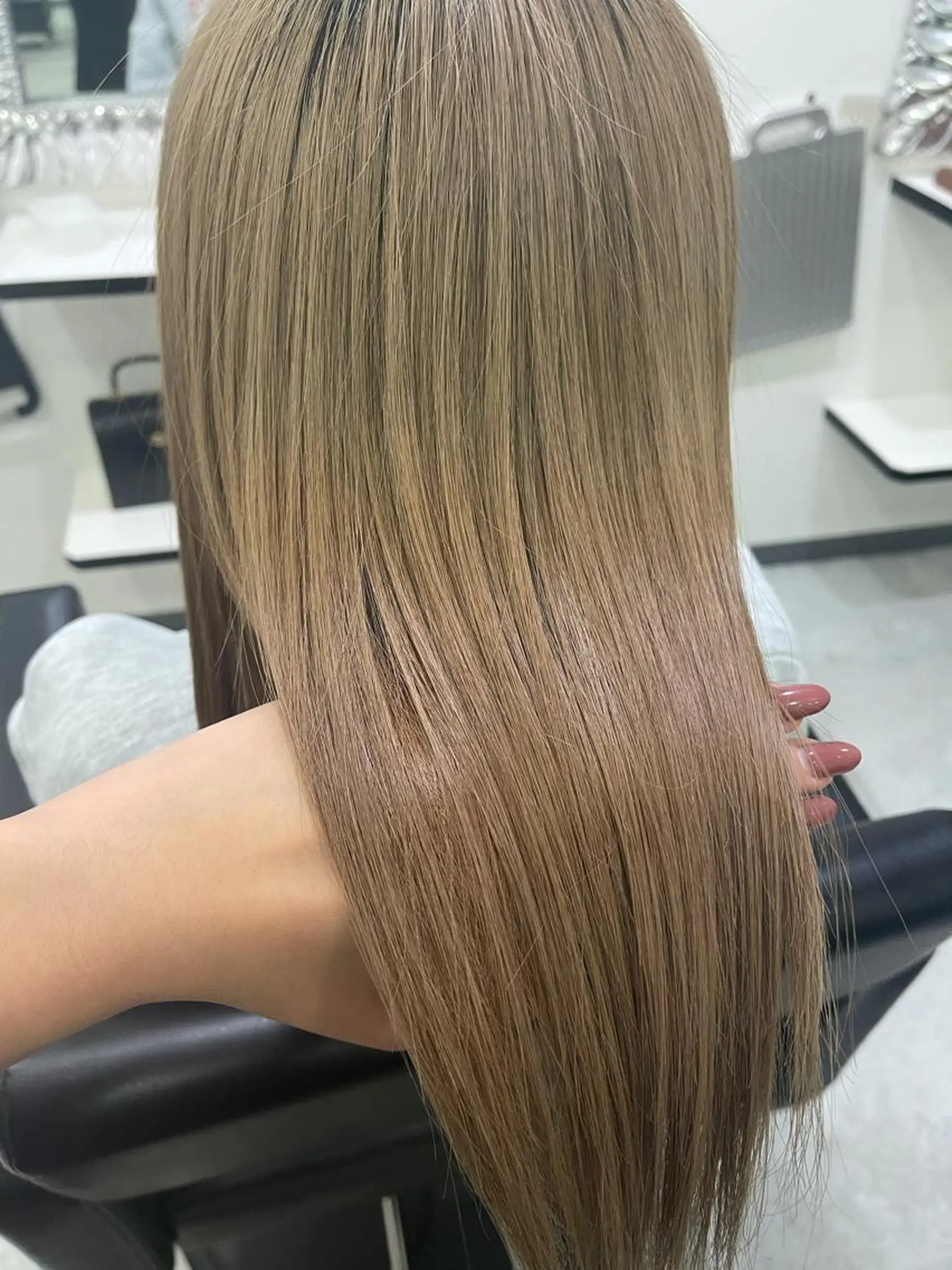 ミディアム ヘアカラー トリートメント &chaLme   心斎橋所属・emi/髪質改善/ 韓国風/艶カラーのヘアスタイル