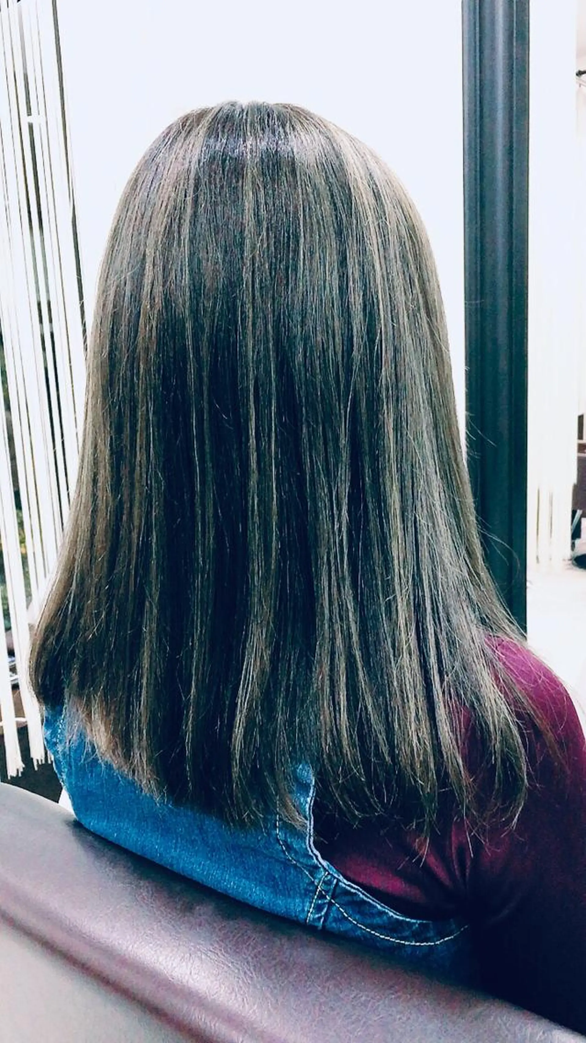 セミロング カラー 阿久津 泰幸のヘアスタイル